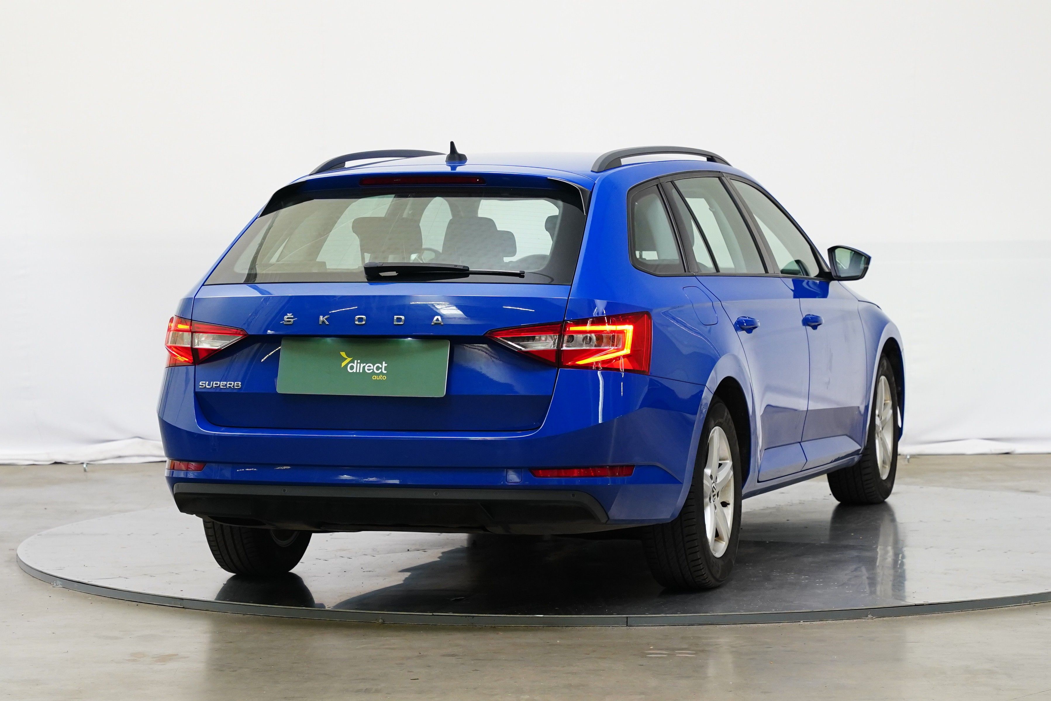 Škoda Superb, 2.0 TDI 110 kW - fotka 3