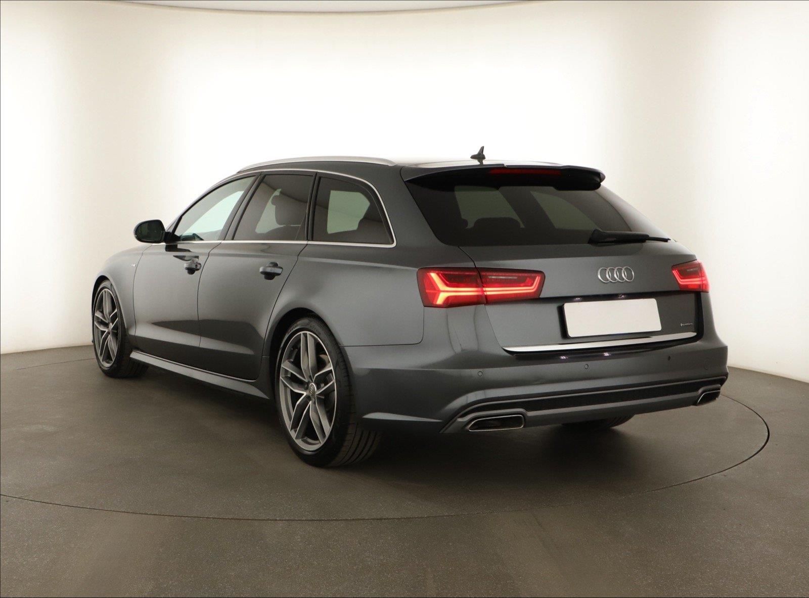 Audi A6, 3.0 TDI, S line, 4X4, Automat - fotka 4