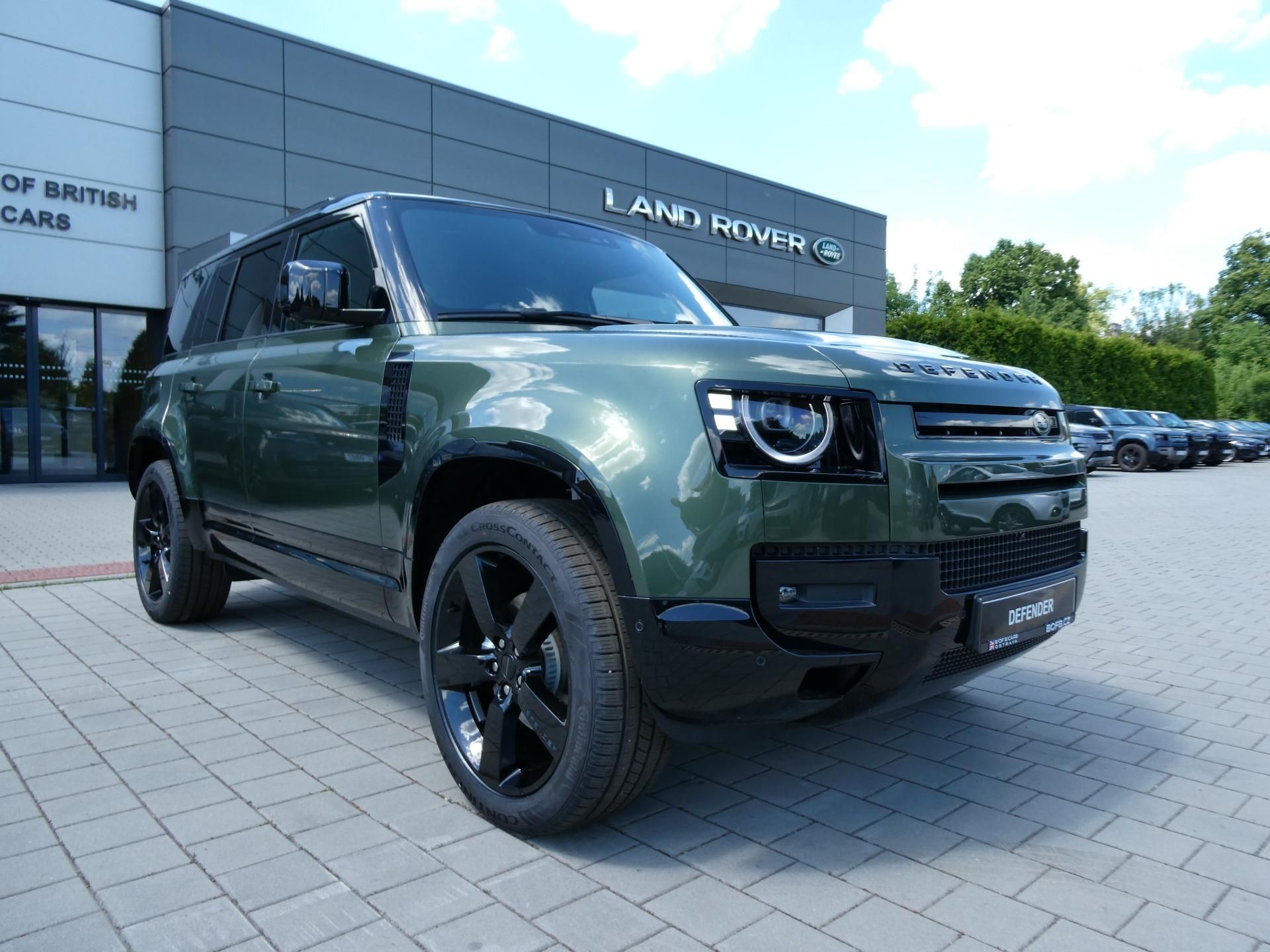 Land Rover Defender, 110 3,0 X-Dynamic SE D250 - fotka 4