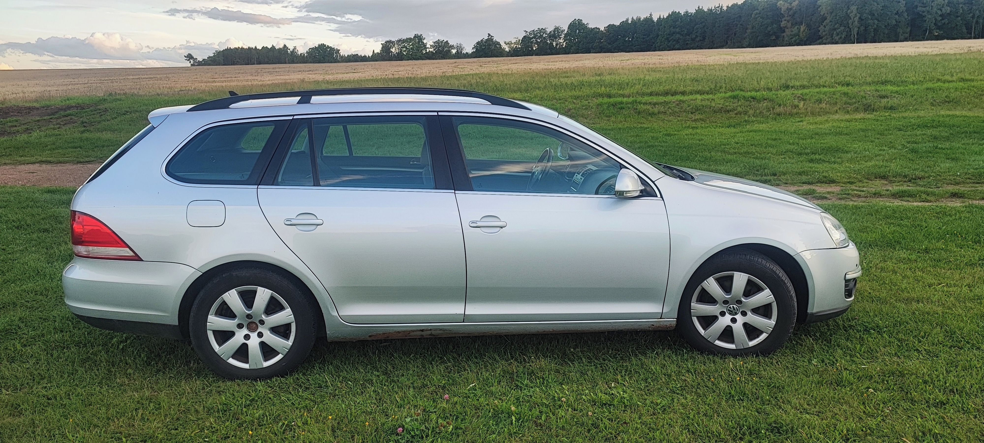 Volkswagen Golf Variant, 1,4 TSI servisováno - fotka 2