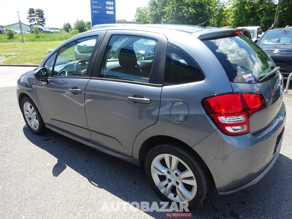 Citroën C3, 1,1 i. GARANCE KM, 1 MAJITEL - fotka 5