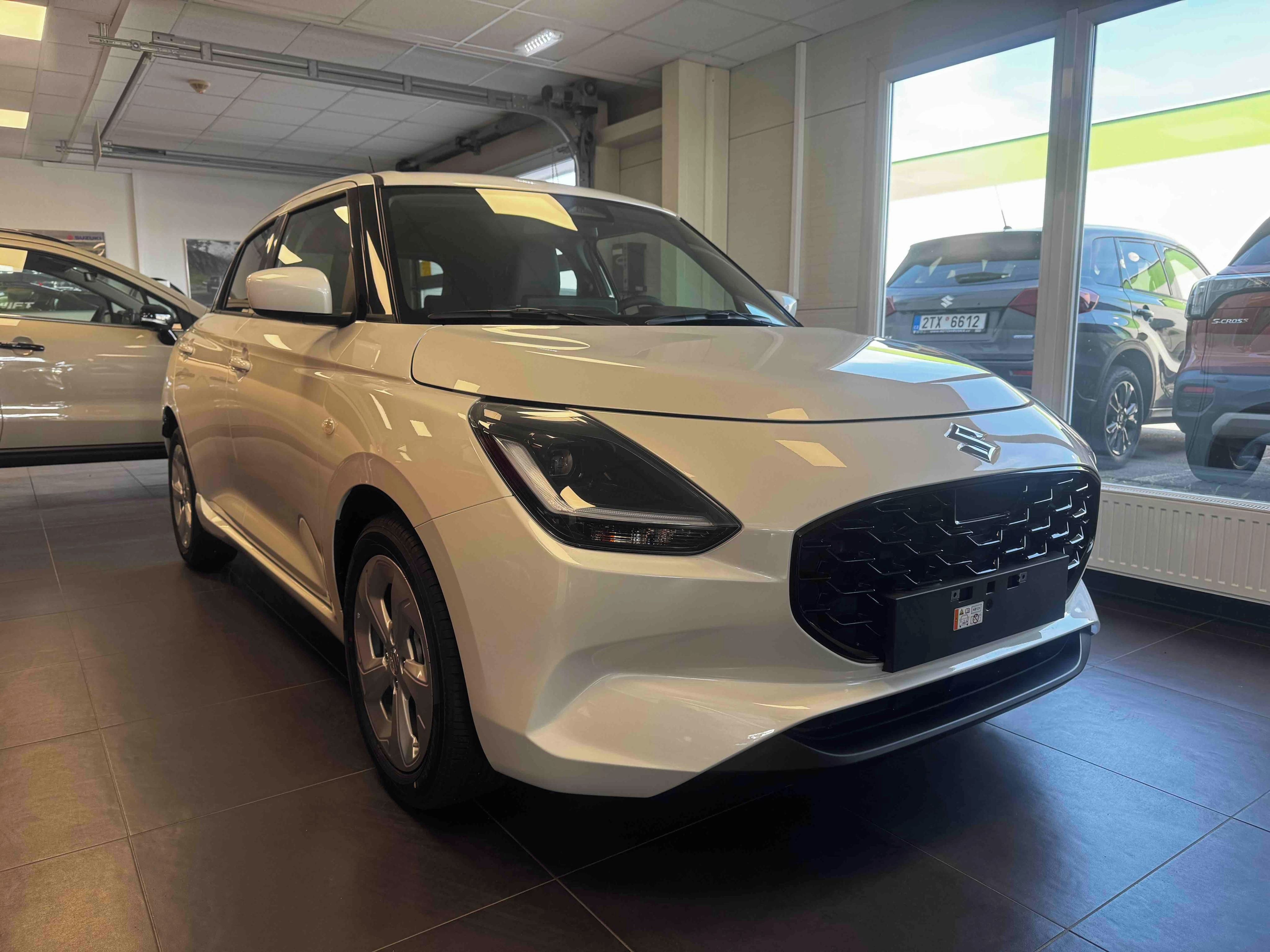 Suzuki Swift, 1,2 PREMIUM HYBRID