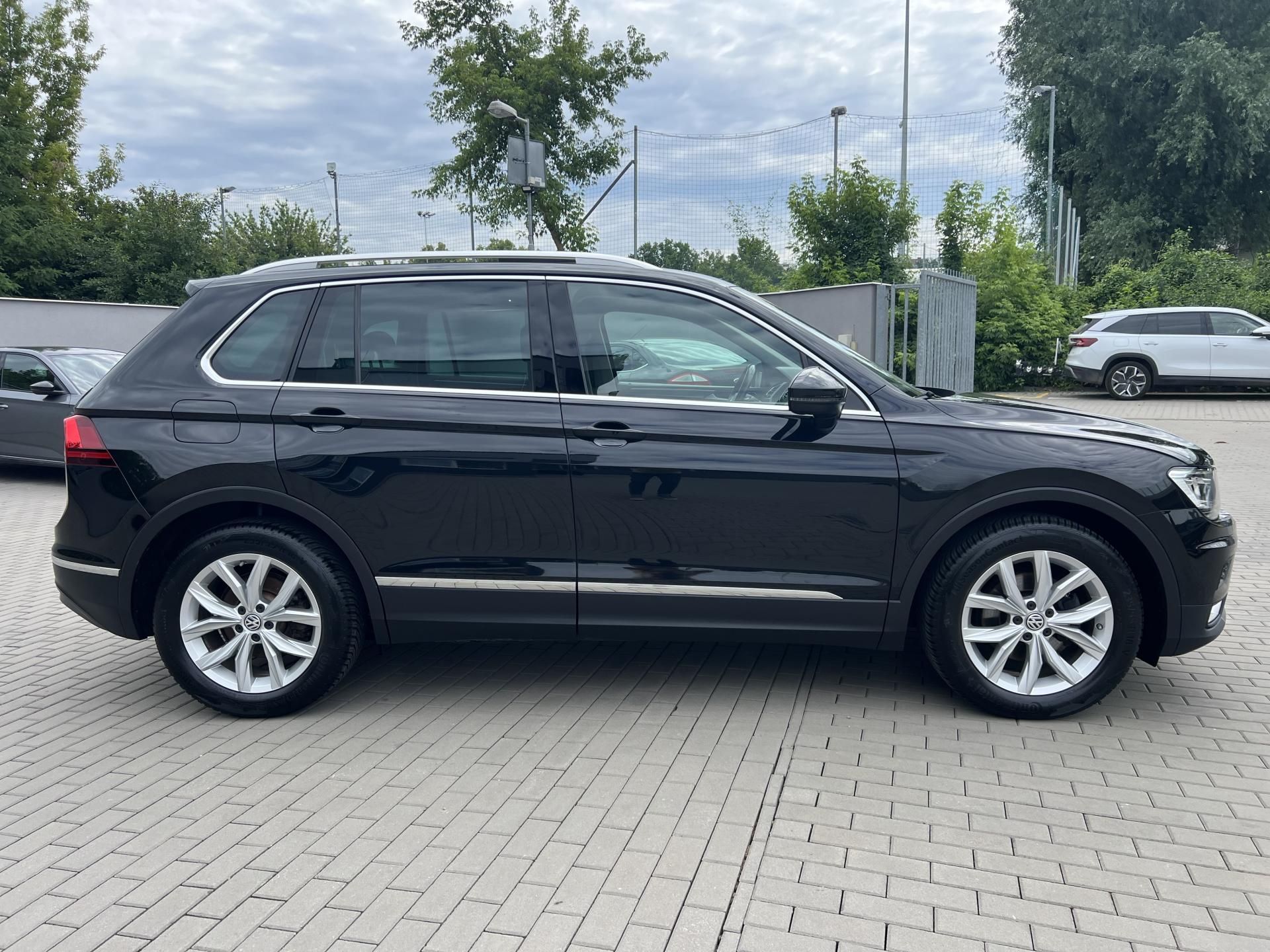 Volkswagen Tiguan, 2.0 TDi Panorama Nový model - fotka 3