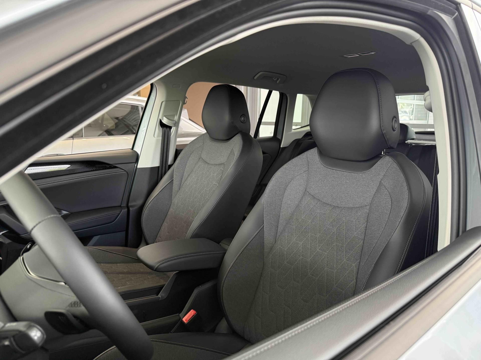 Volkswagen Tiguan, People 1,5 eTSI 96 kW mHEV - fotka 6