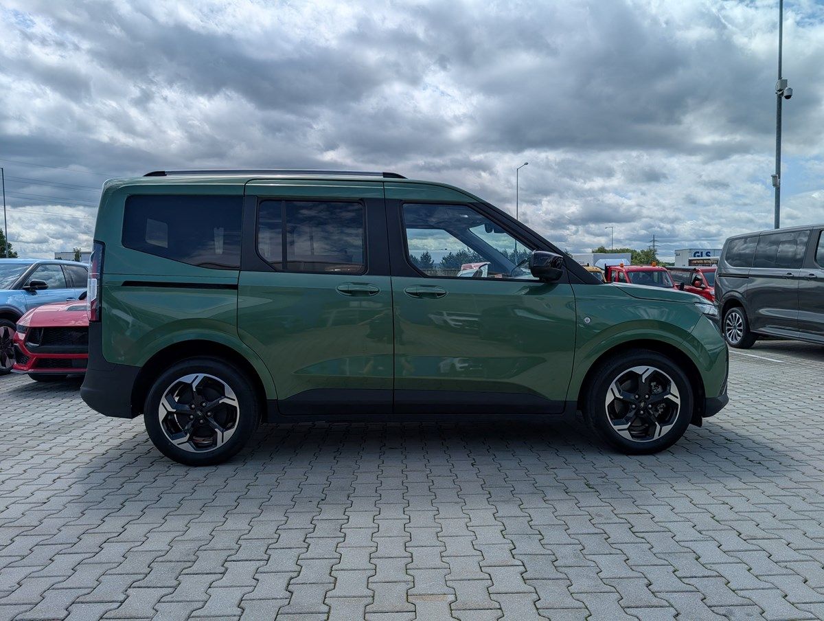 Ford Tourneo Courier, Titanium L1, 43 kWh Elektromot - fotka 6