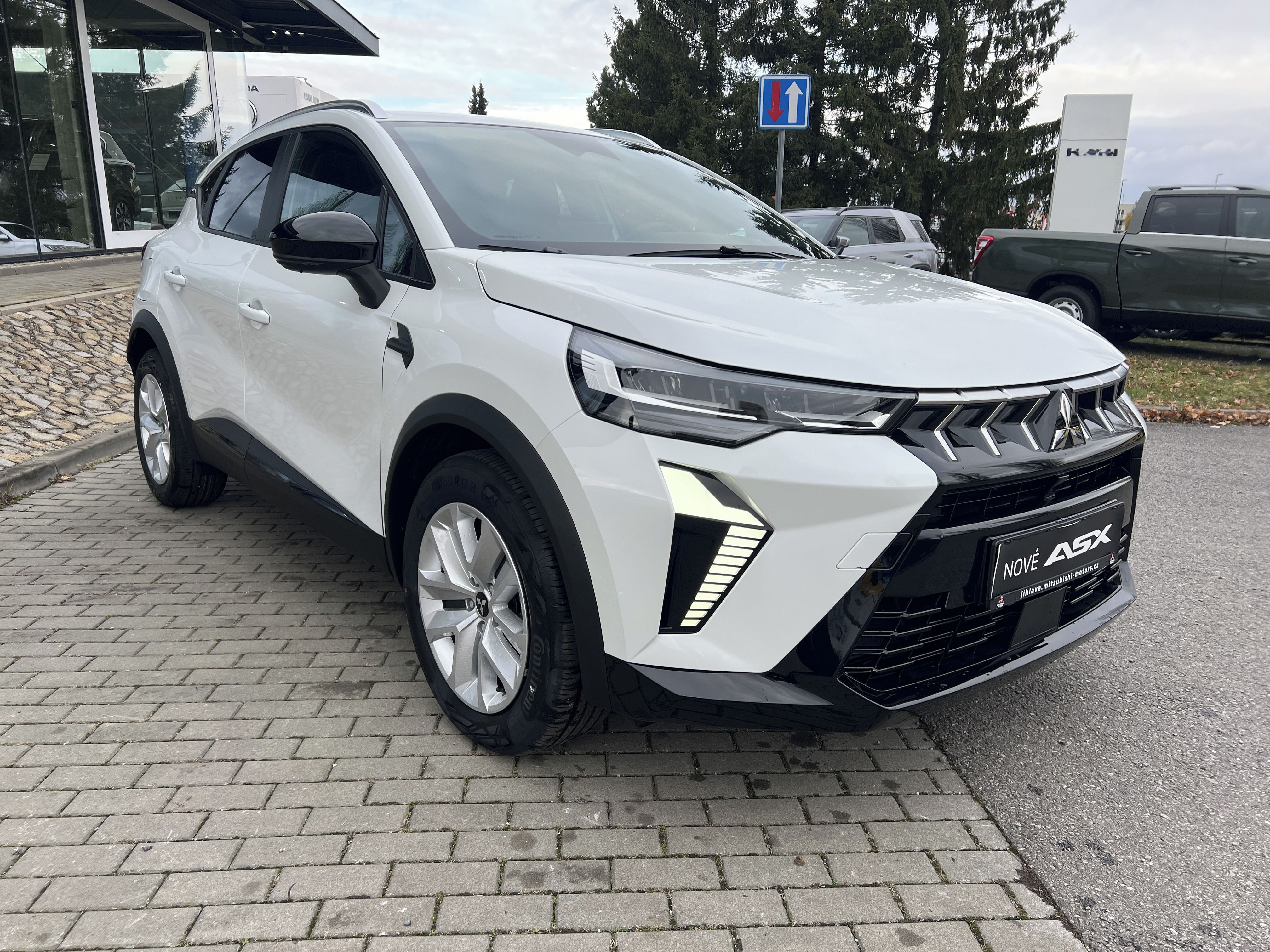 Mitsubishi ASX, 1,3DI-T MILD HYBRID INTENSE+ - fotka 3