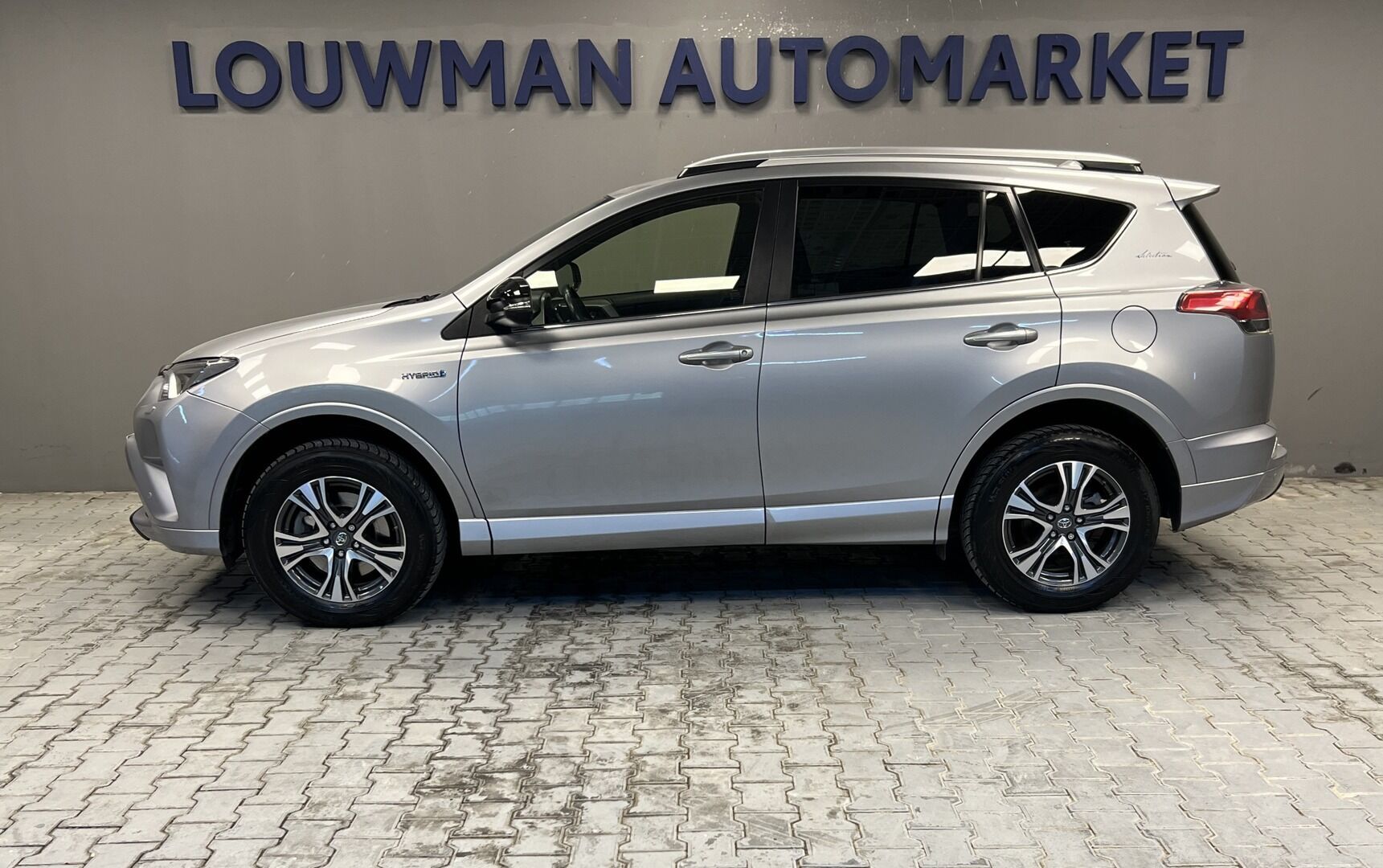 Toyota Rav4, 2.5 Hybrid AT SELECTION AWD - fotka 4
