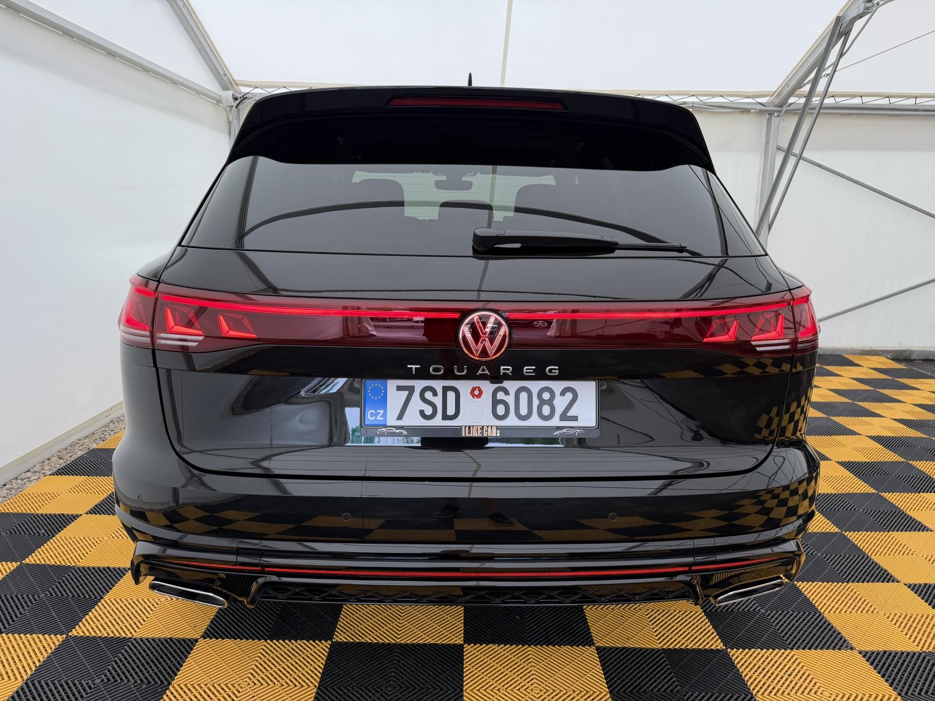 Volkswagen Touareg, 3.0Tdi*1-MAJ*DPH*HUD*R-LINE* - fotka 6