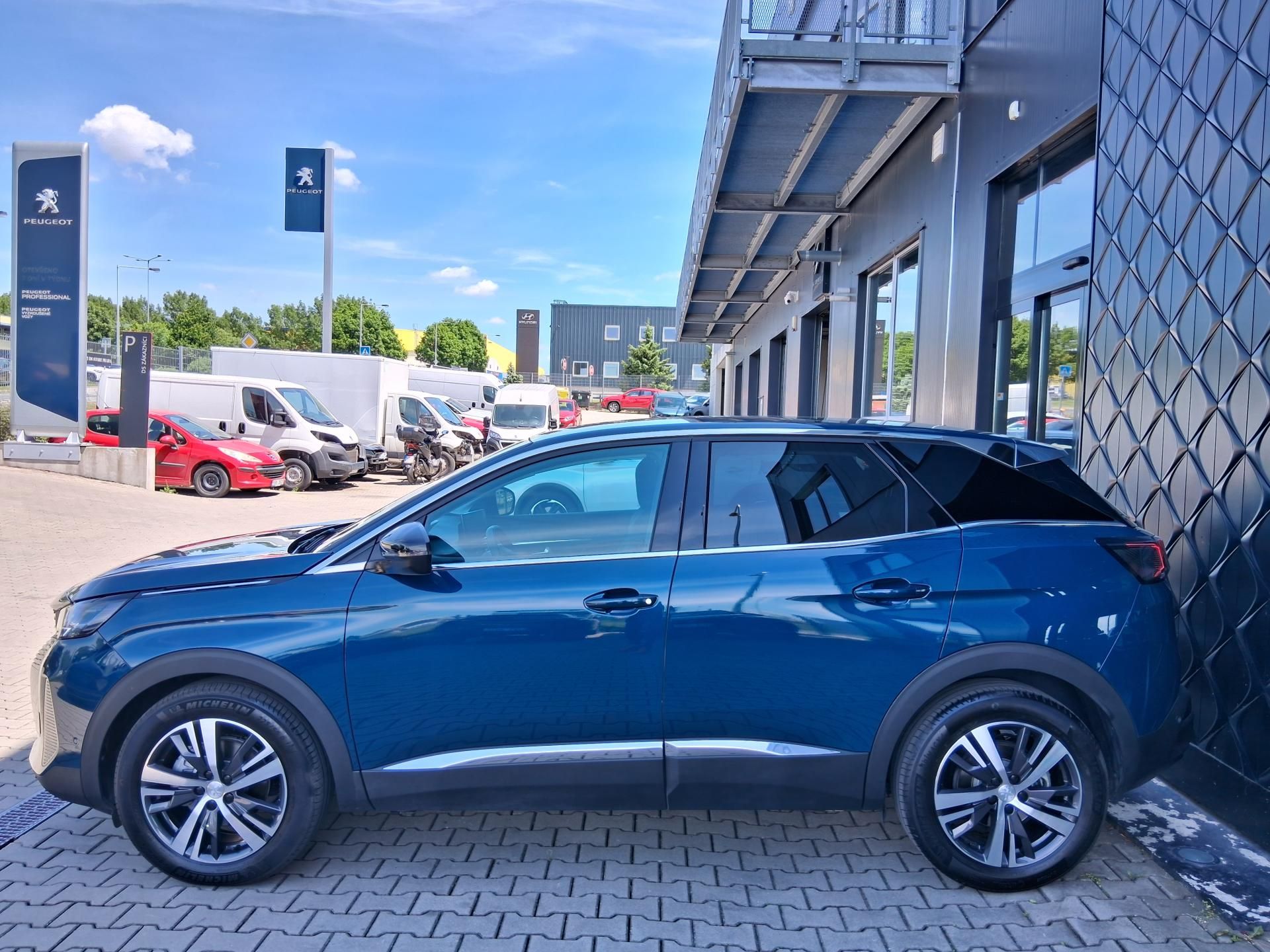 Peugeot 3008, ALLURE PACK 1.2 PT 96 kW - fotka 4