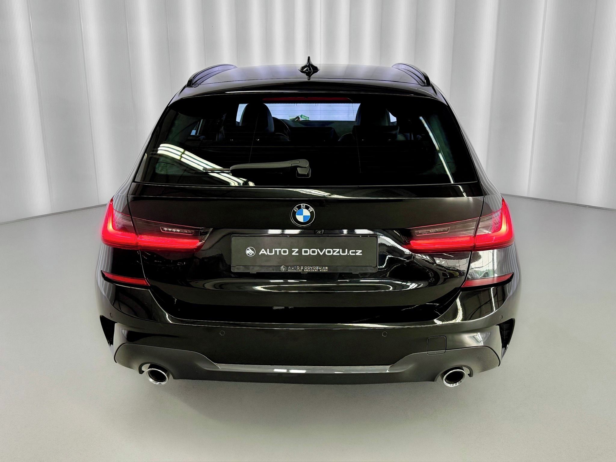 BMW Řada 3, 320d xDrive M-PAKET, ALCANTARA - fotka 6