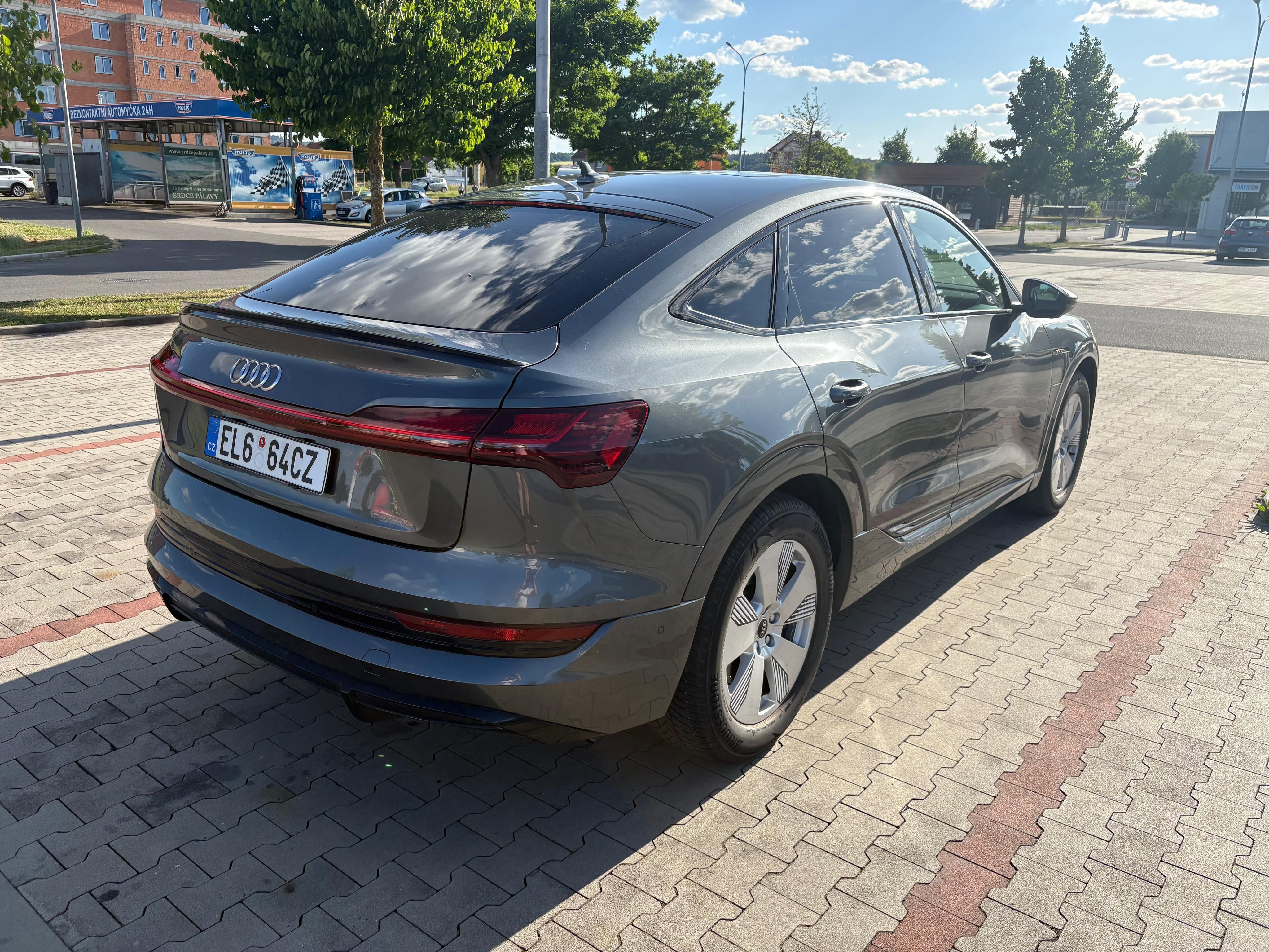 Audi e-tron, Audi Etron Sportback 50 - fotka 3