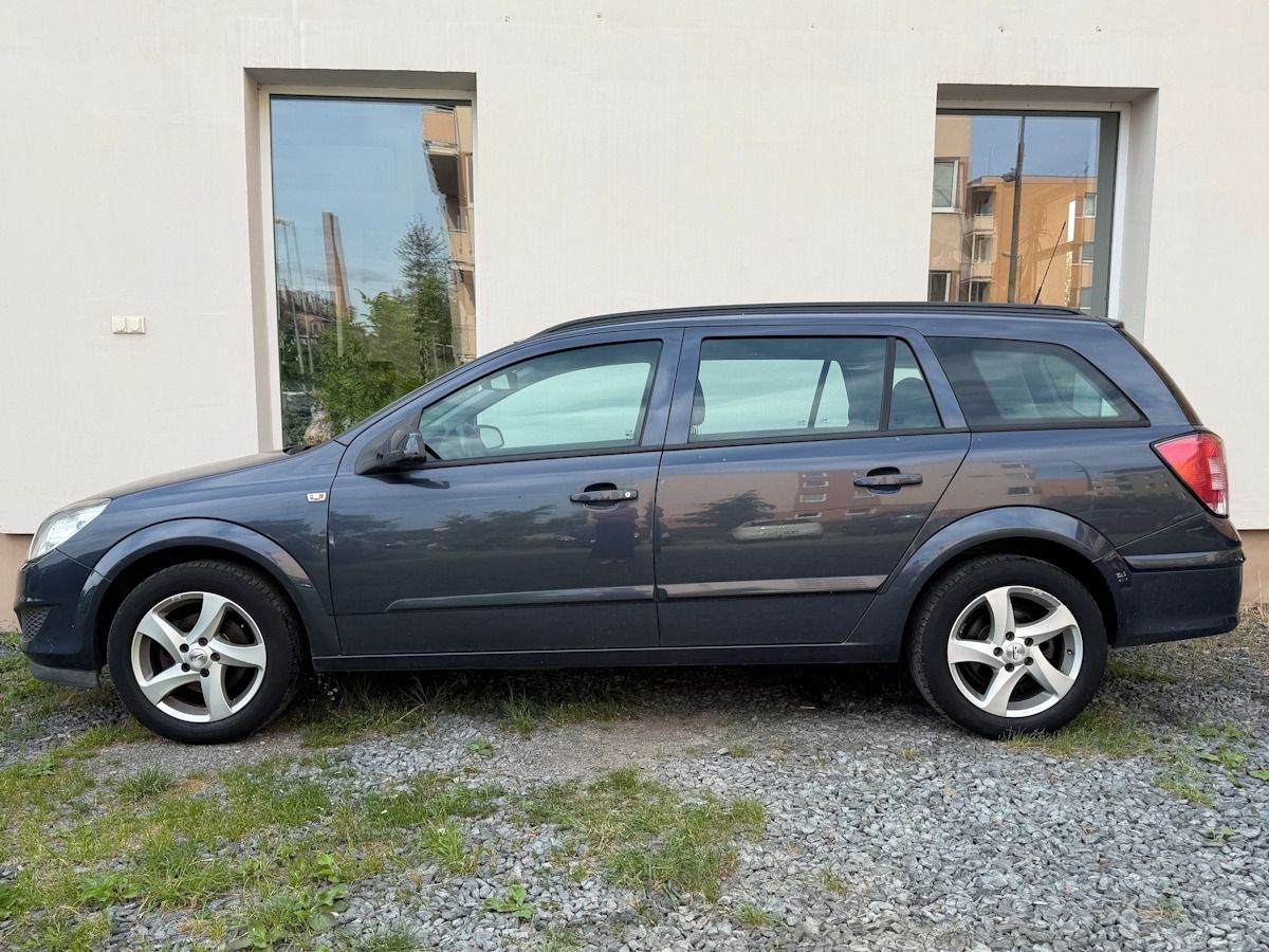 Opel Astra, 1.4 16V 66kW, Nová STK - fotka 5