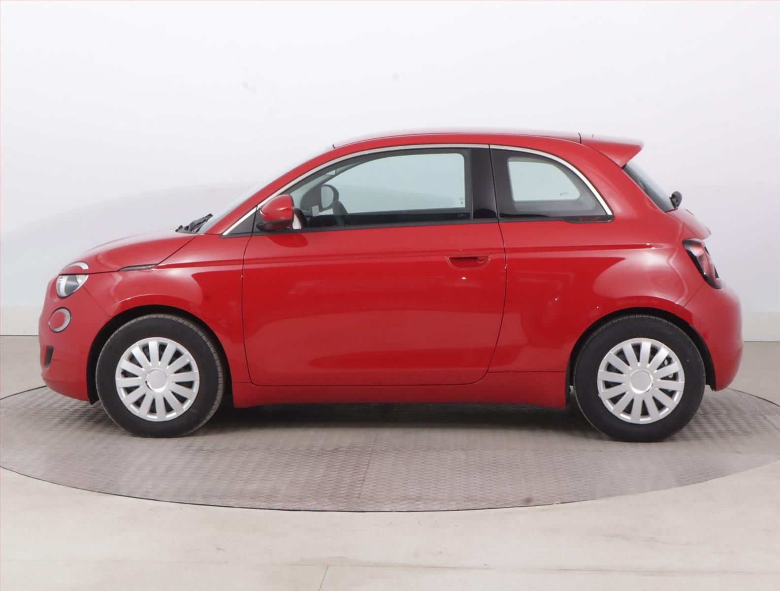 Fiat 500E, 42 kWh, Automat, Navi - fotka 3