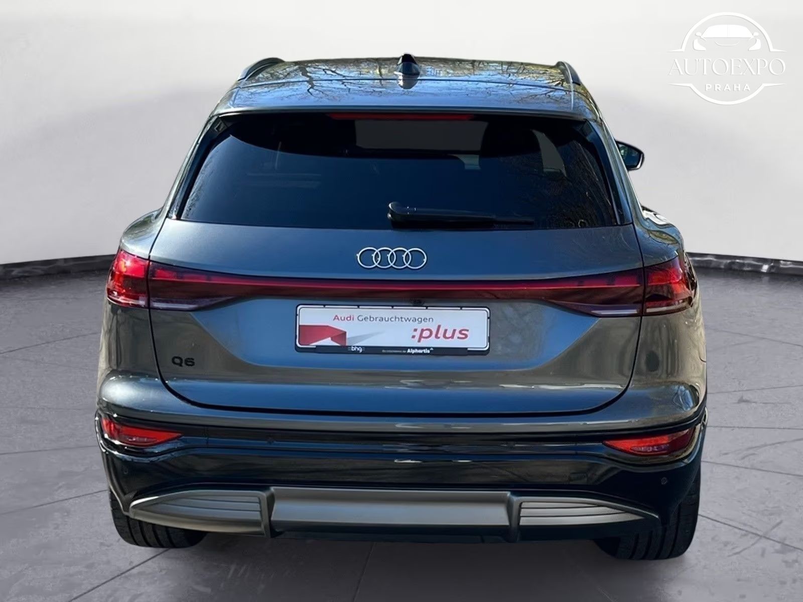 Audi Q6 e-tron, S-LINE - fotka 5