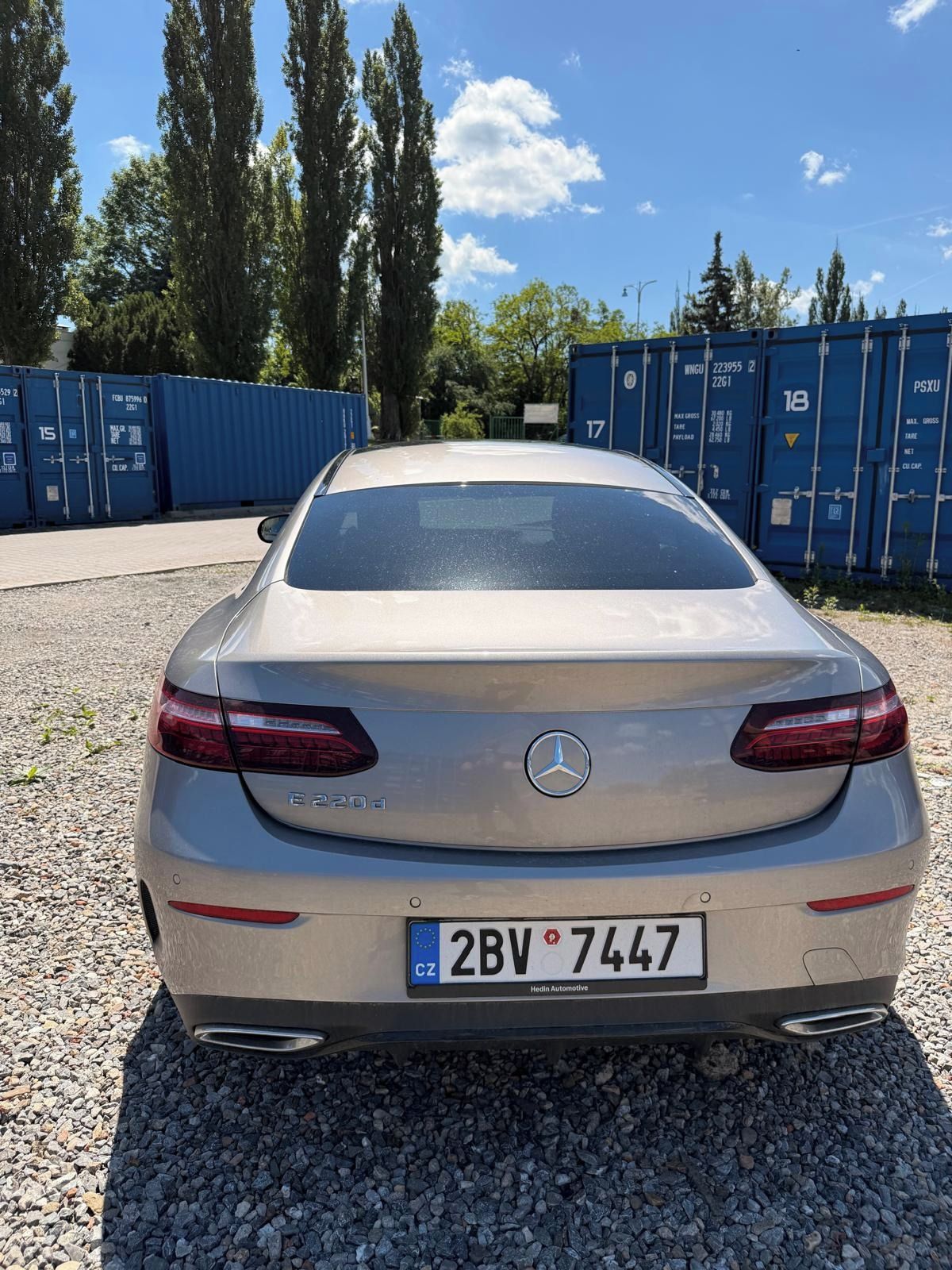 Mercedes-Benz Třídy E, E  220 Coupe, AMG packet, pano - fotka 6