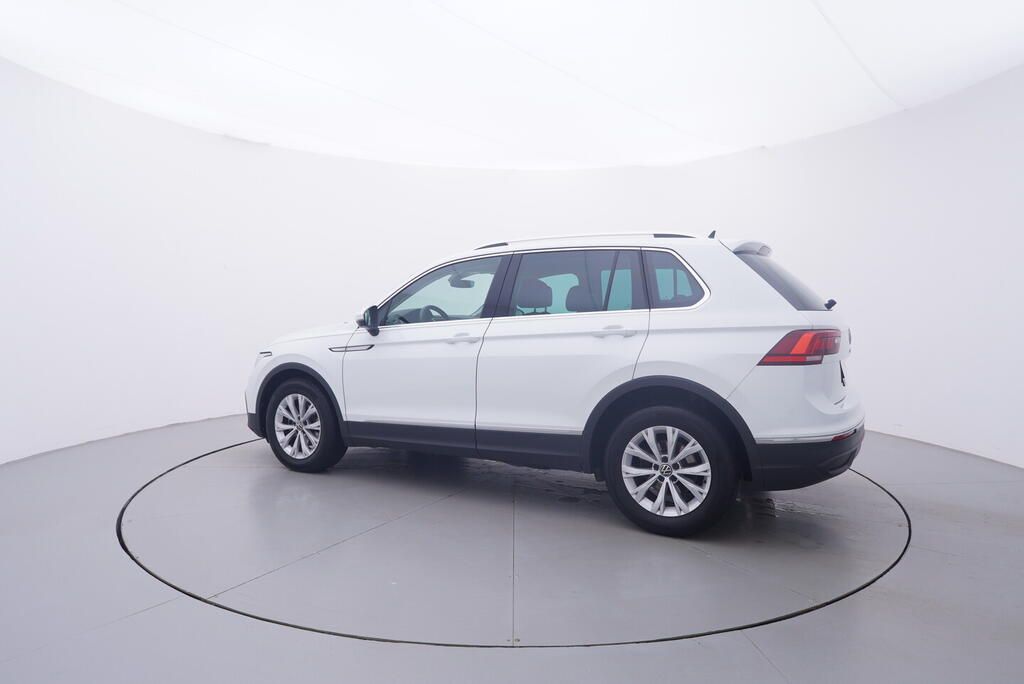 Volkswagen Tiguan, Life 2.0 TDI 90 kW - fotka 3