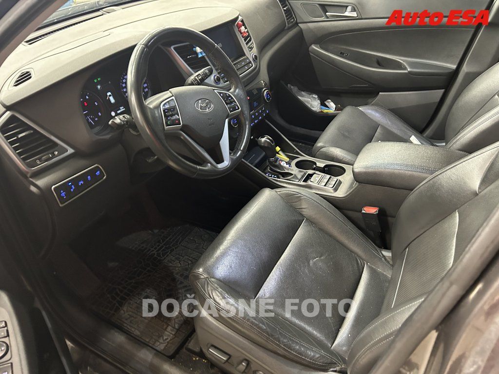 Hyundai Tucson, 2.0 crdi 4x4,ČR,AT,navi - fotka 3