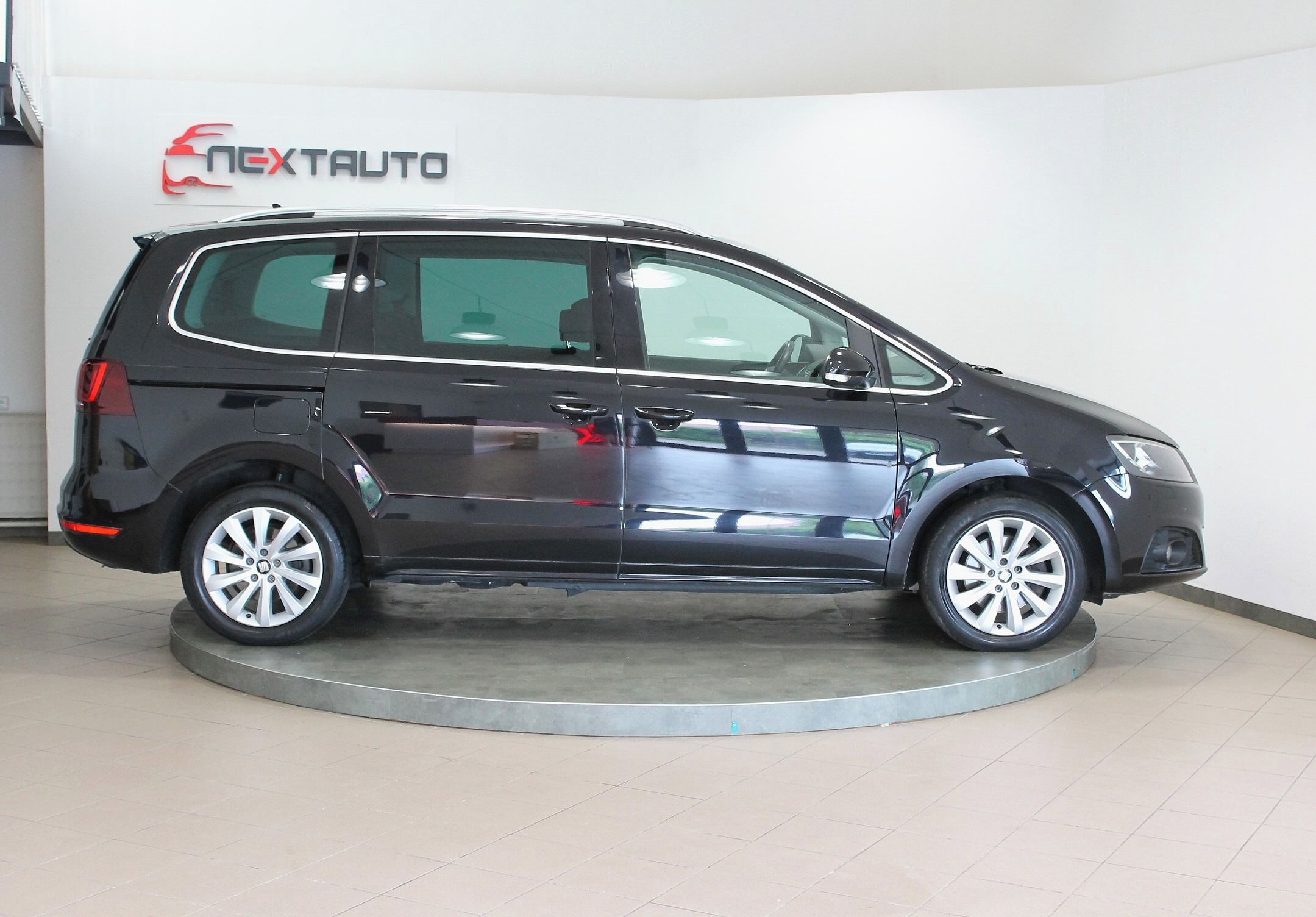 Seat Alhambra, 2.0 TDI 135kW DSG STYLE 7-MÍST - fotka 6