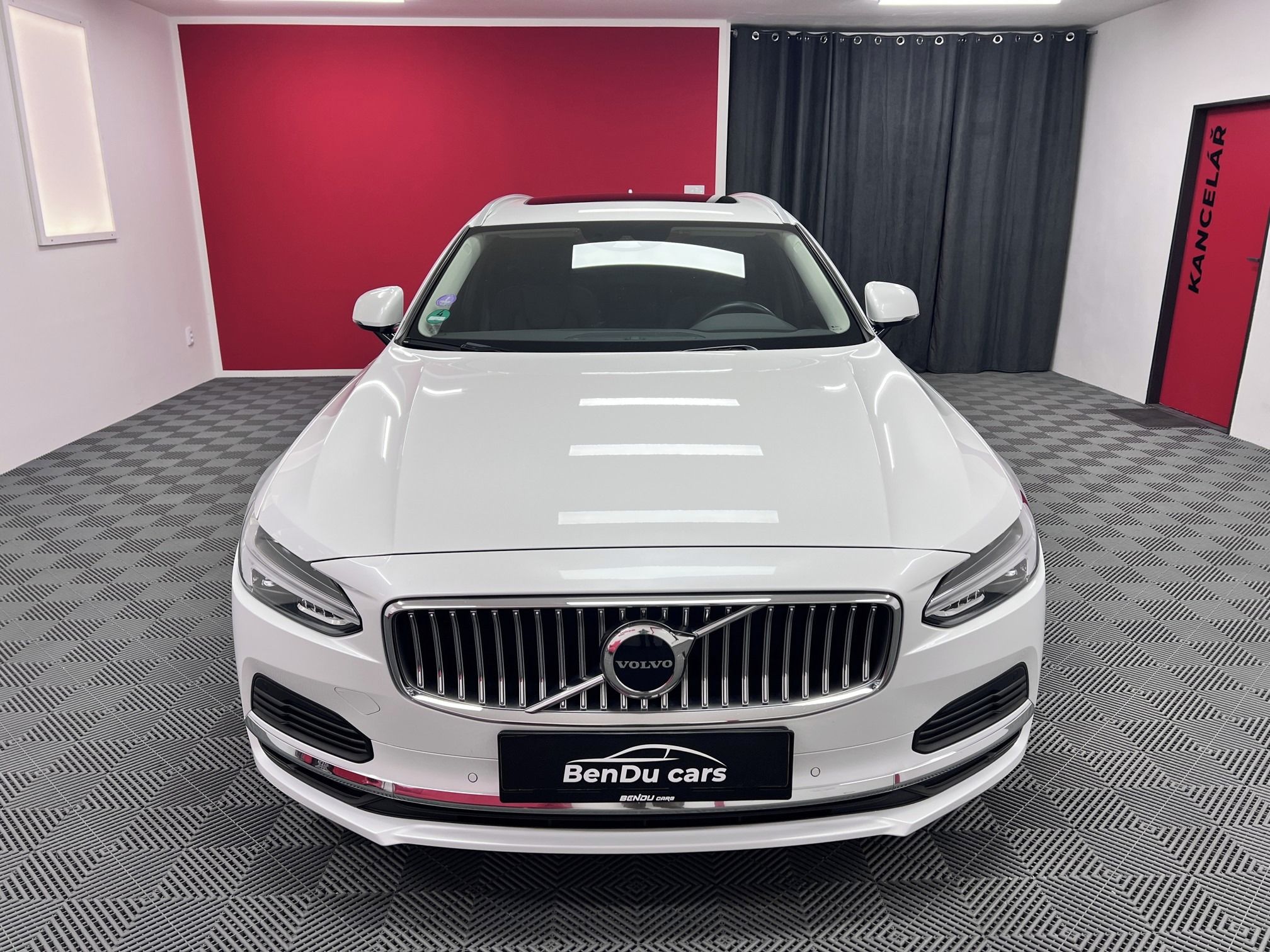 Volvo V90, T6 Recharge AWD Facelift - fotka 2