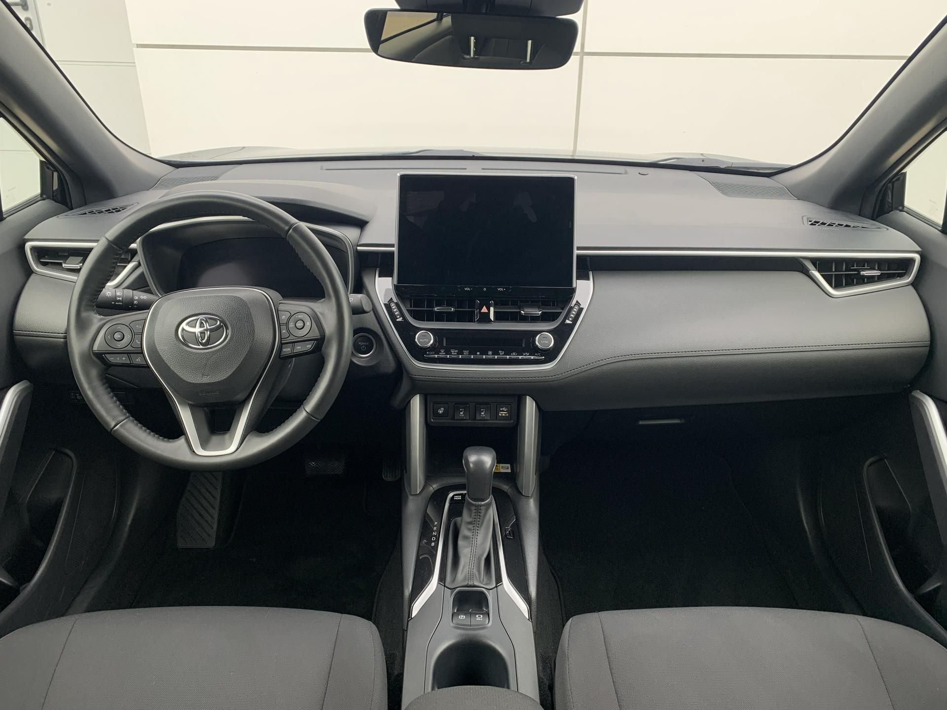 Toyota Corolla Cross, STYLE TECH 2.0 HEV 143kW AT - fotka 2