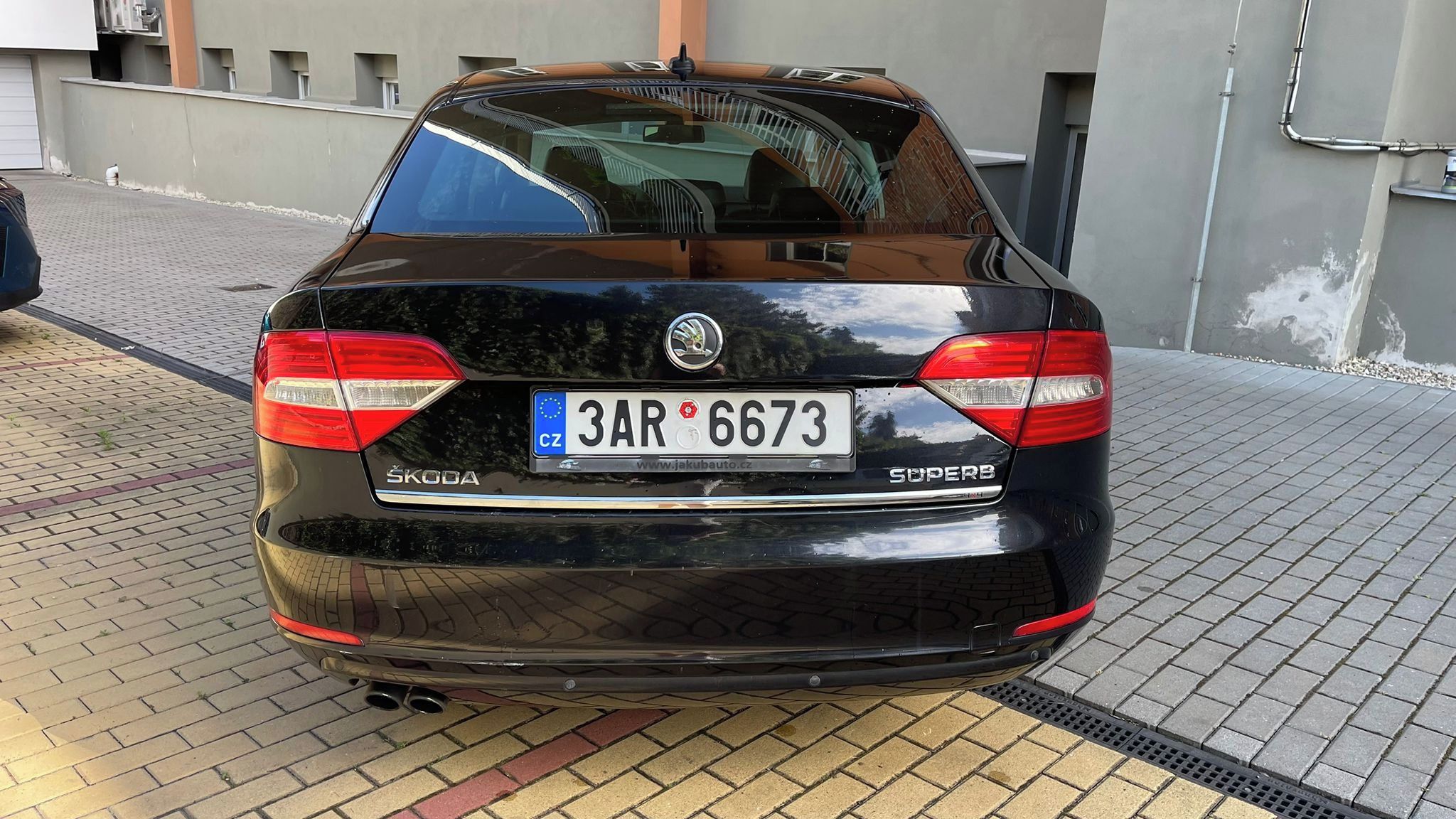 Škoda Superb, 2.0 TDi 103kW 4x4 L&K DPH - fotka 5