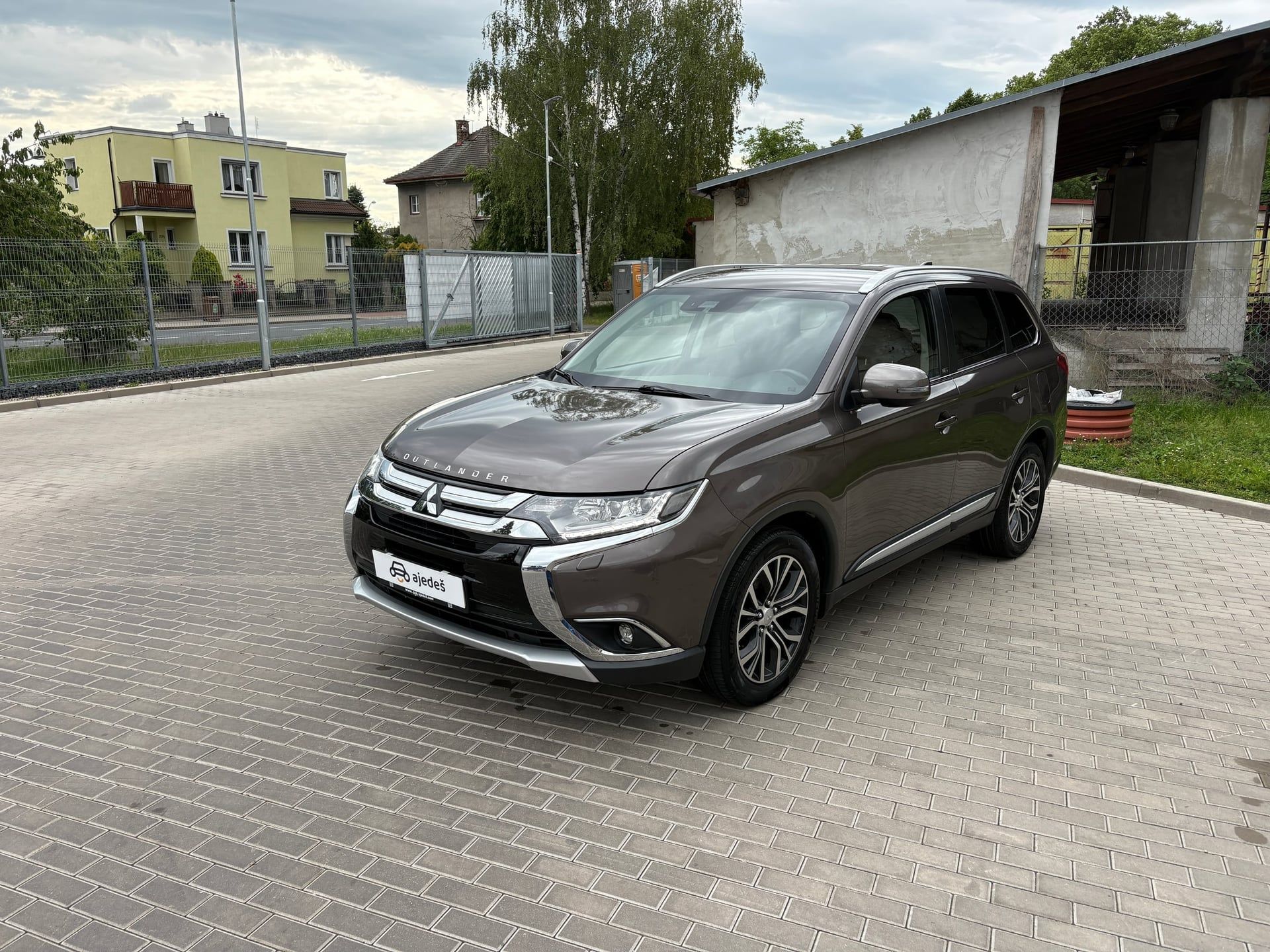 Mitsubishi Outlander, 2.2 DI-D/4x4/ČR/tažné/7míst