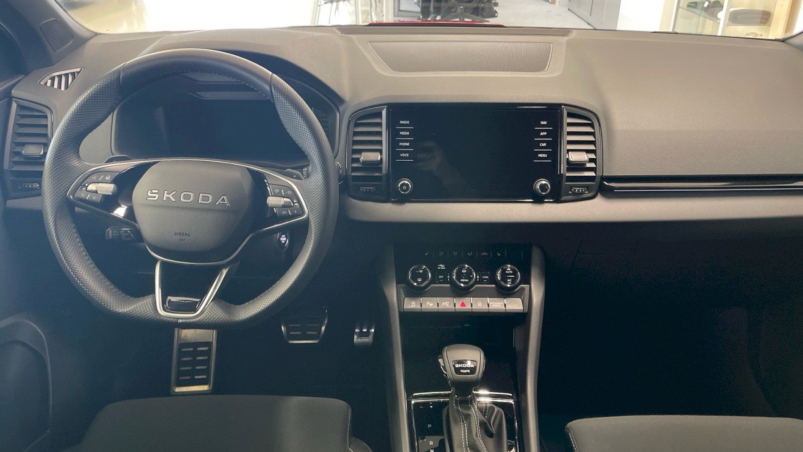 Škoda Karoq, Sportline 2.0TSI 140kW DSG 4X4 - fotka 5