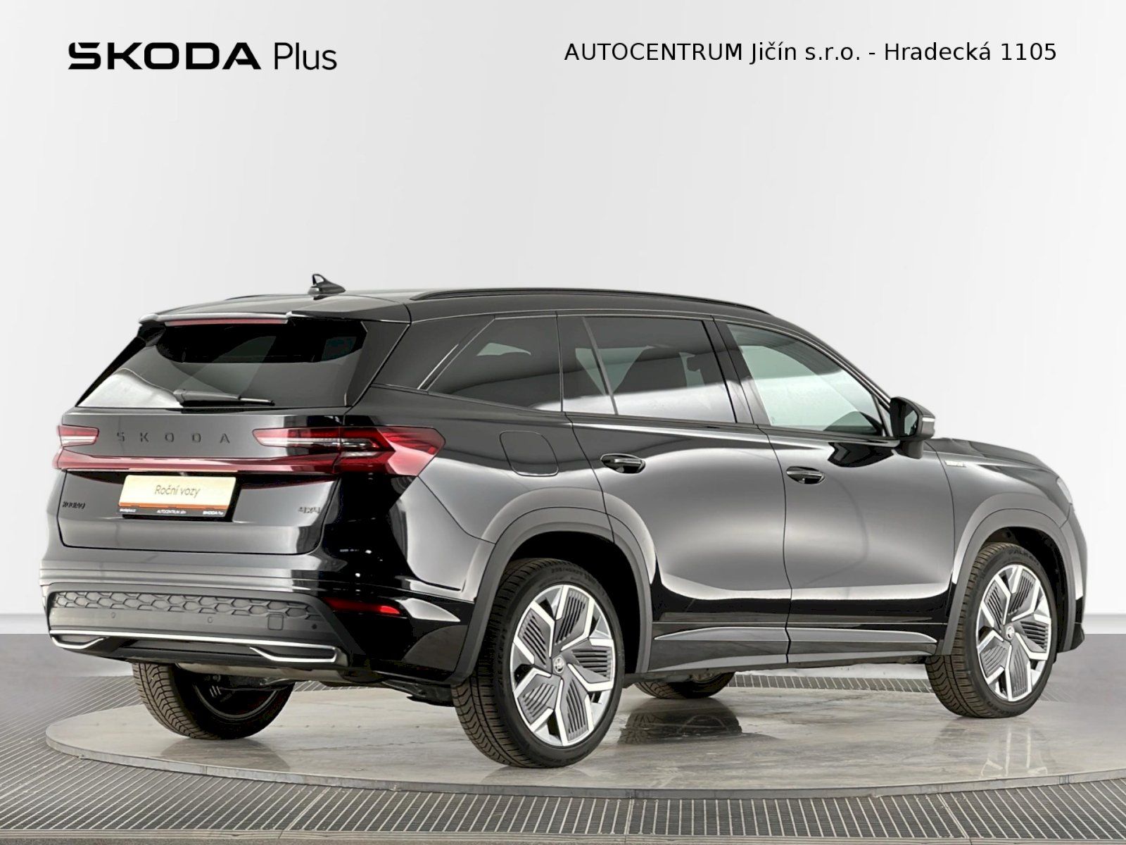 Škoda Kodiaq, DSG 2.0TSI 150kW 4x4 SportLine - fotka 2