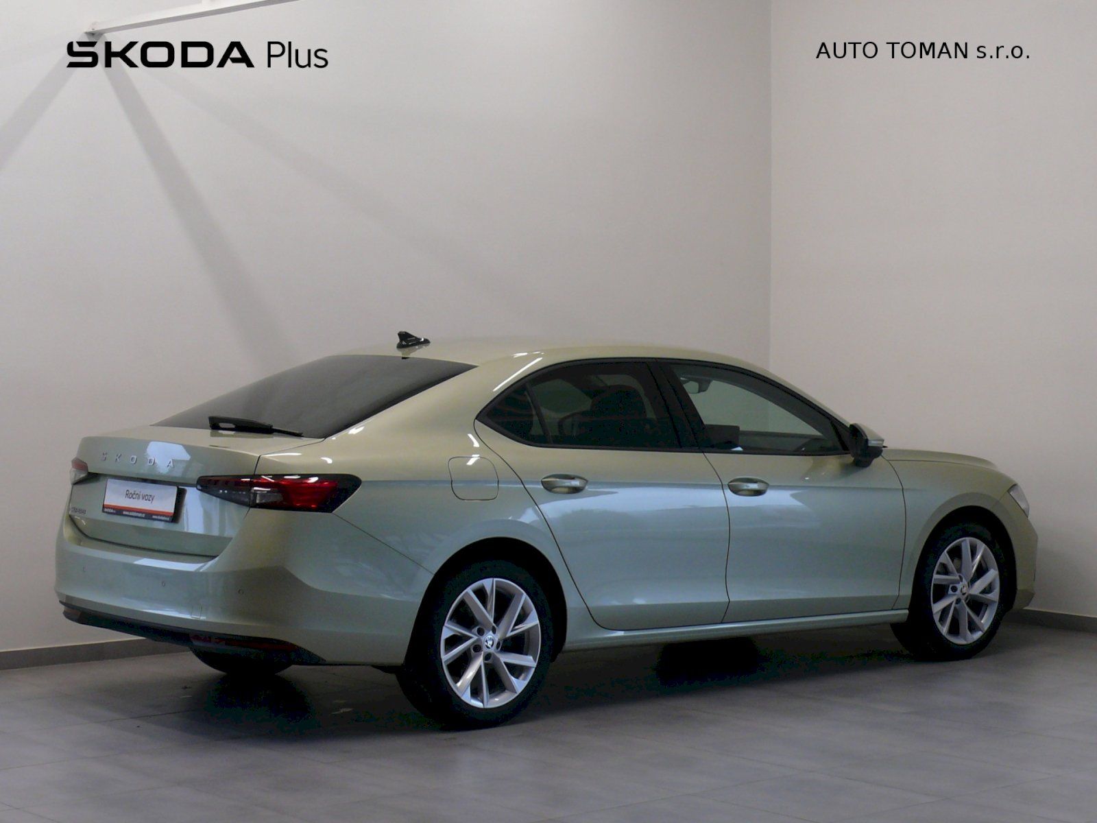 Škoda Superb, 1.5 TSI 110kW Selection DSG - fotka 2