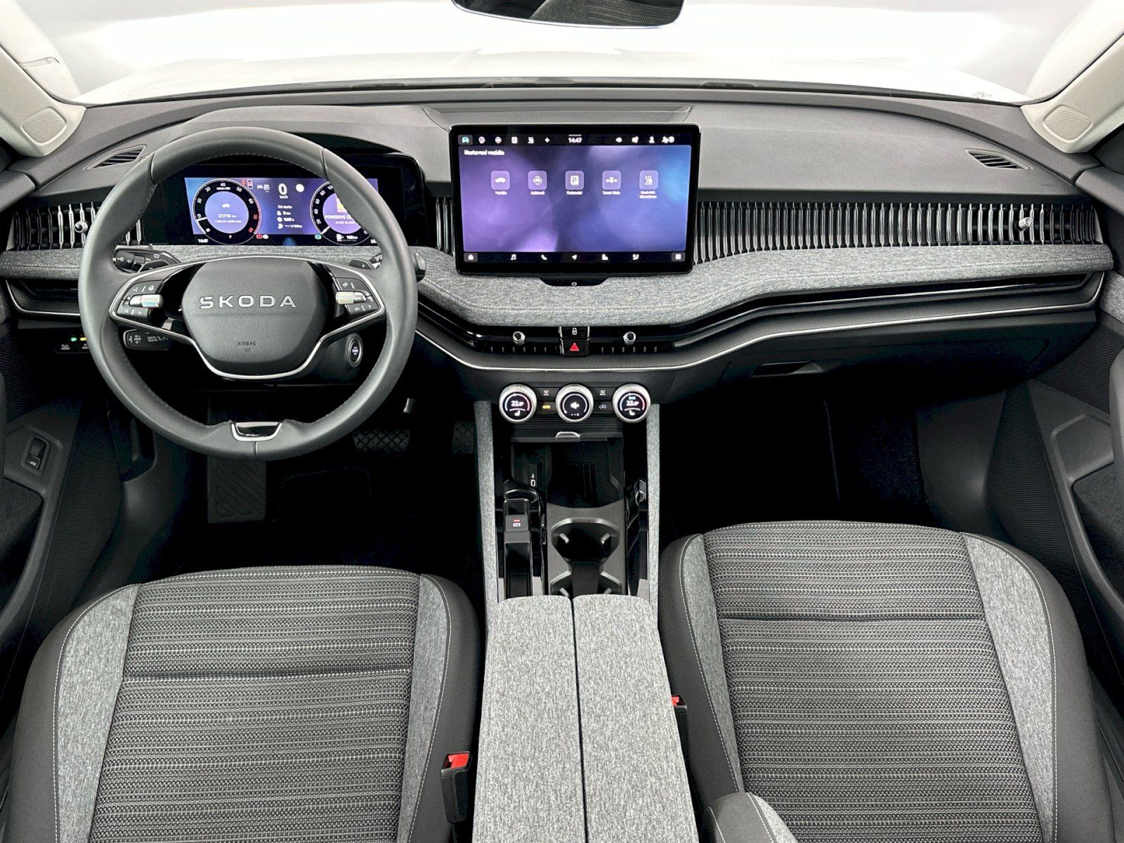 Škoda Superb, Combi DSG 2.0TSI 150kW Selecti - fotka 5