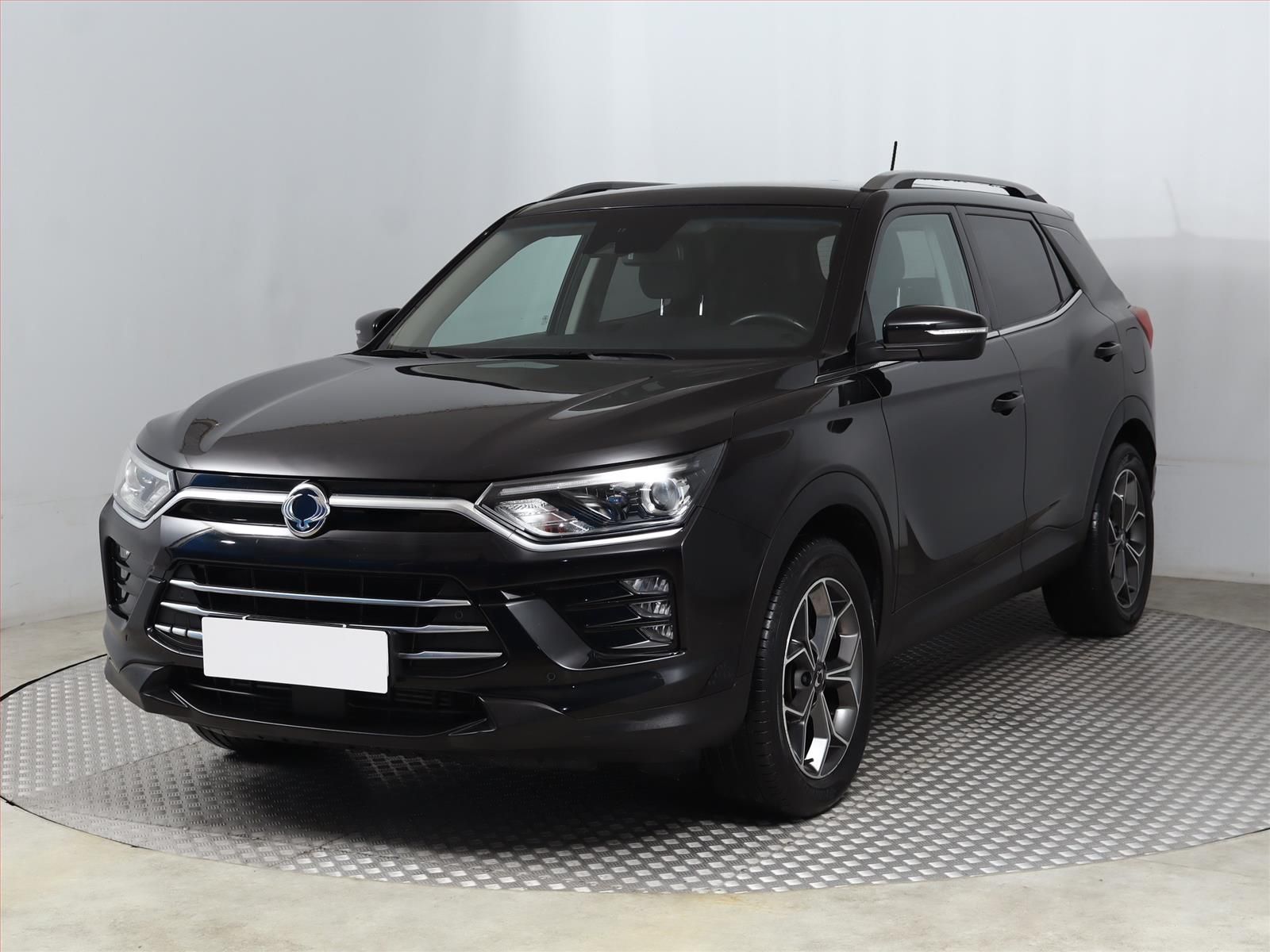 SsangYong Korando, 1.5 T-GDI, Automat, ČR,1.maj - fotka 2