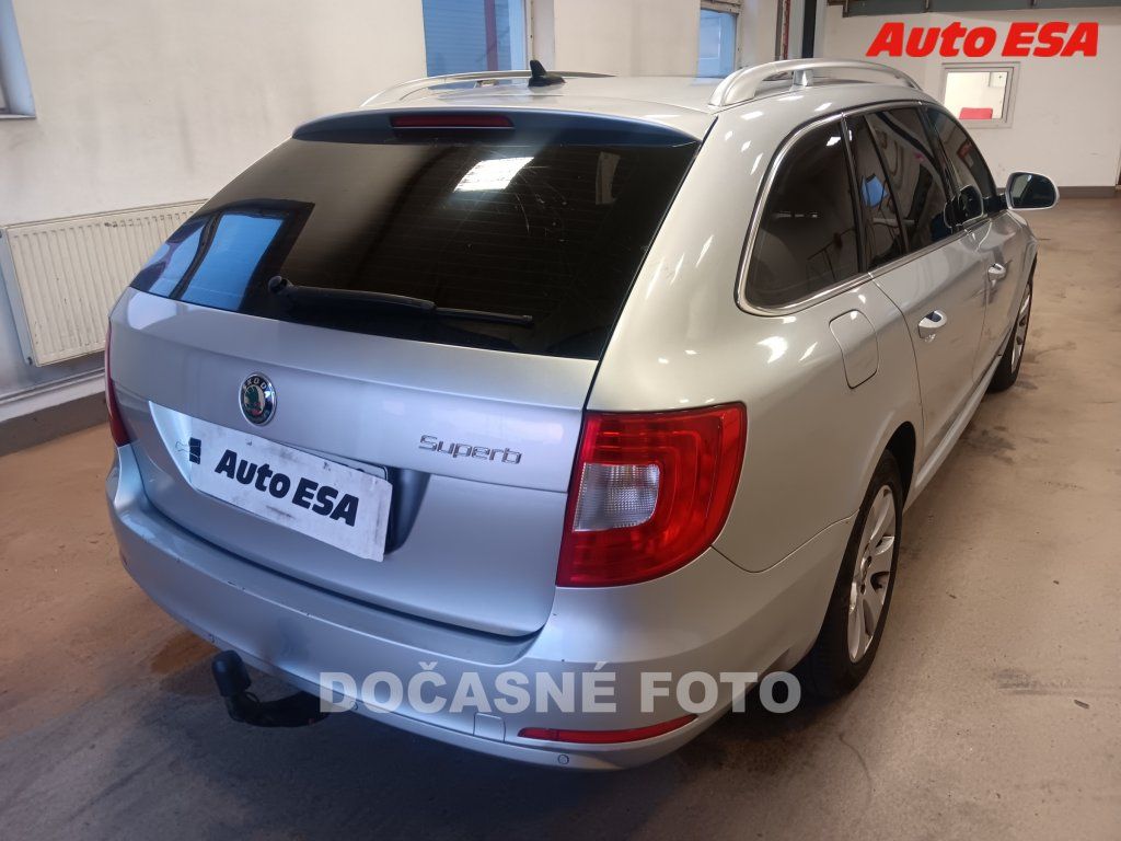 Škoda Superb, 2.0TDI,ČR,xenon,panorama - fotka 2