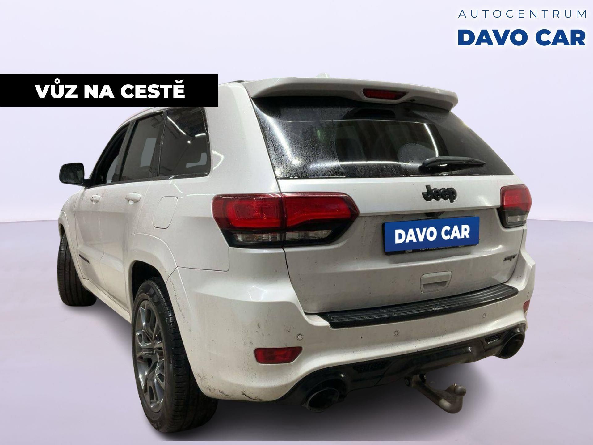 Jeep Grand Cherokee, 6,4 V8 HEMI SRT 344 kW Panoram - fotka 2
