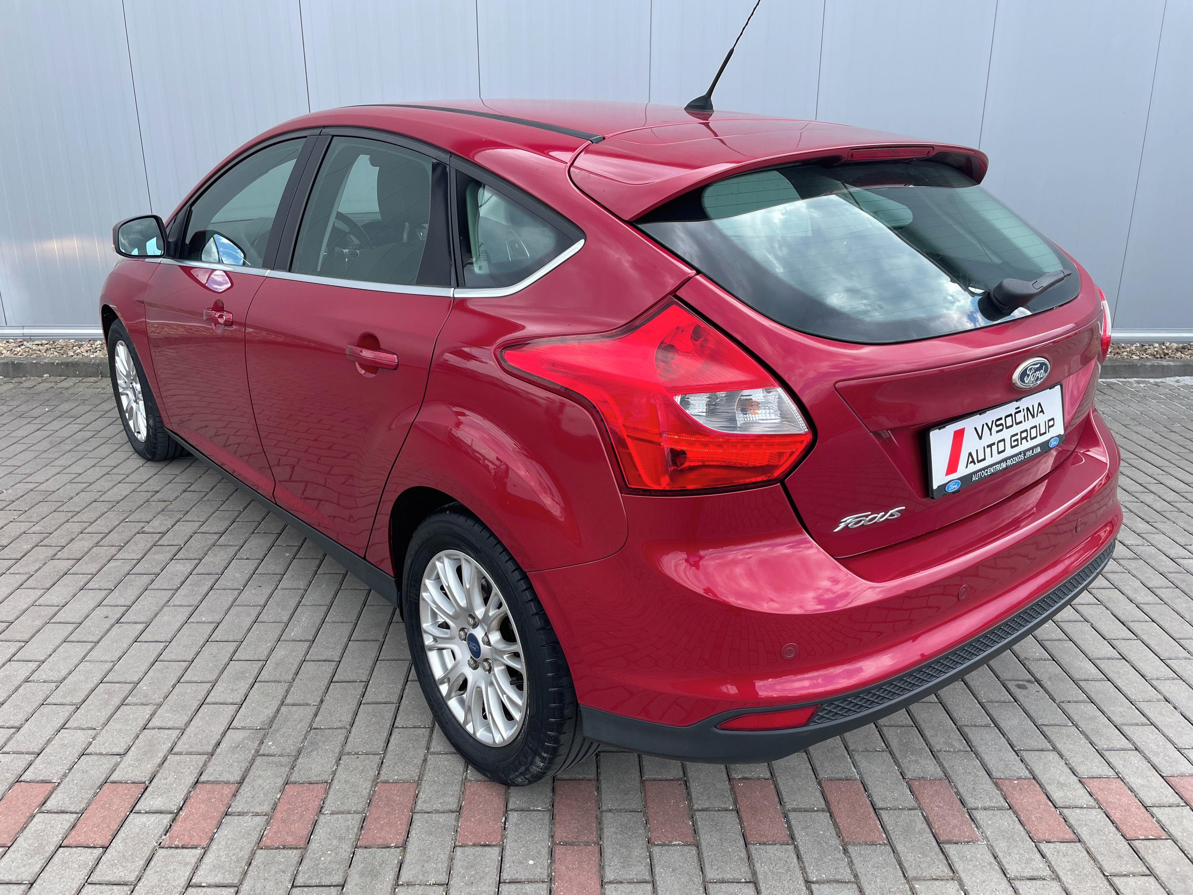 Ford Focus, 1,6 Ti-VCT 92kW TITANIUM - fotka 2
