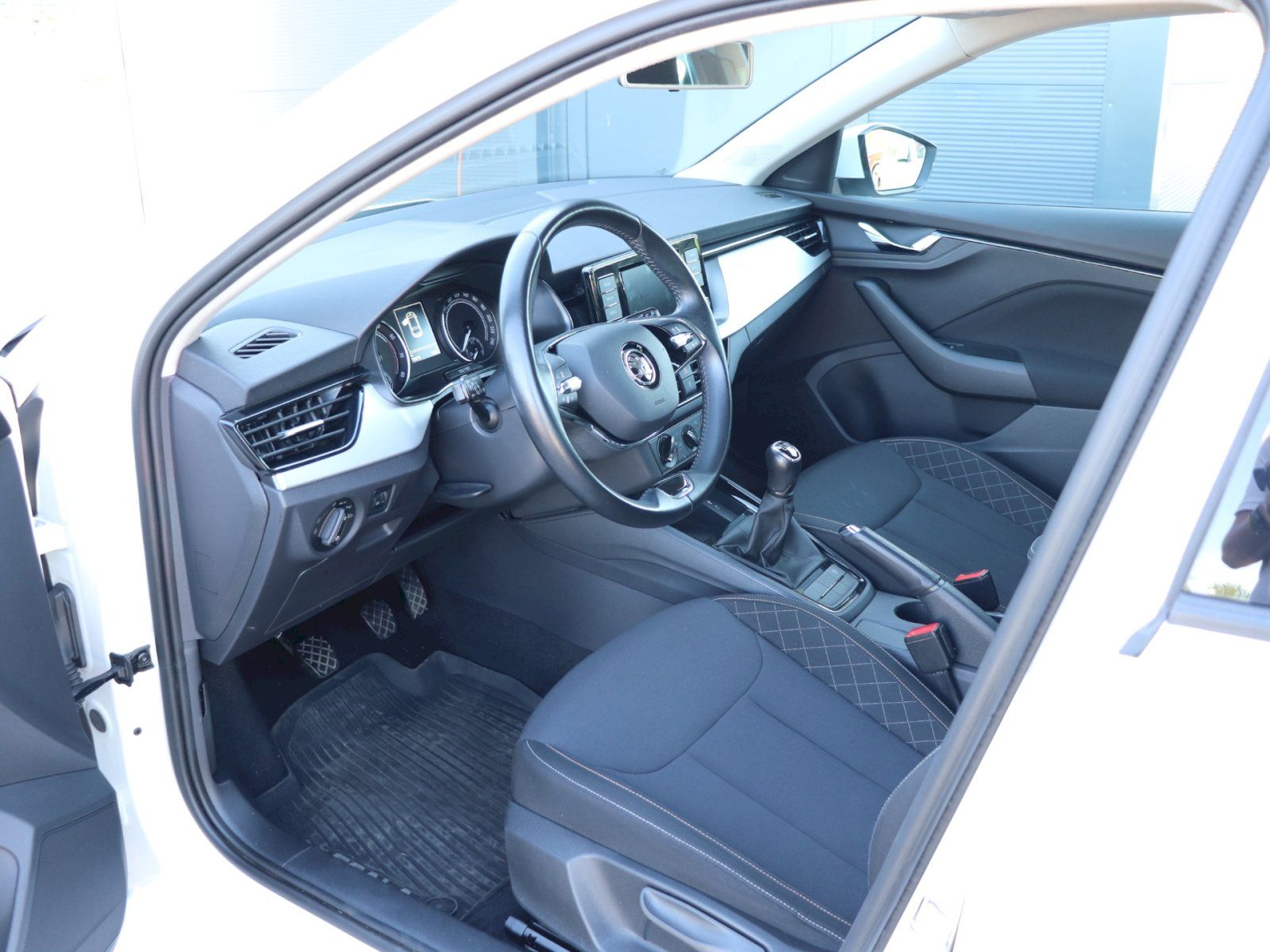 Škoda Scala, Scala Ambition 1.5TSI 110KW 6M - fotka 6