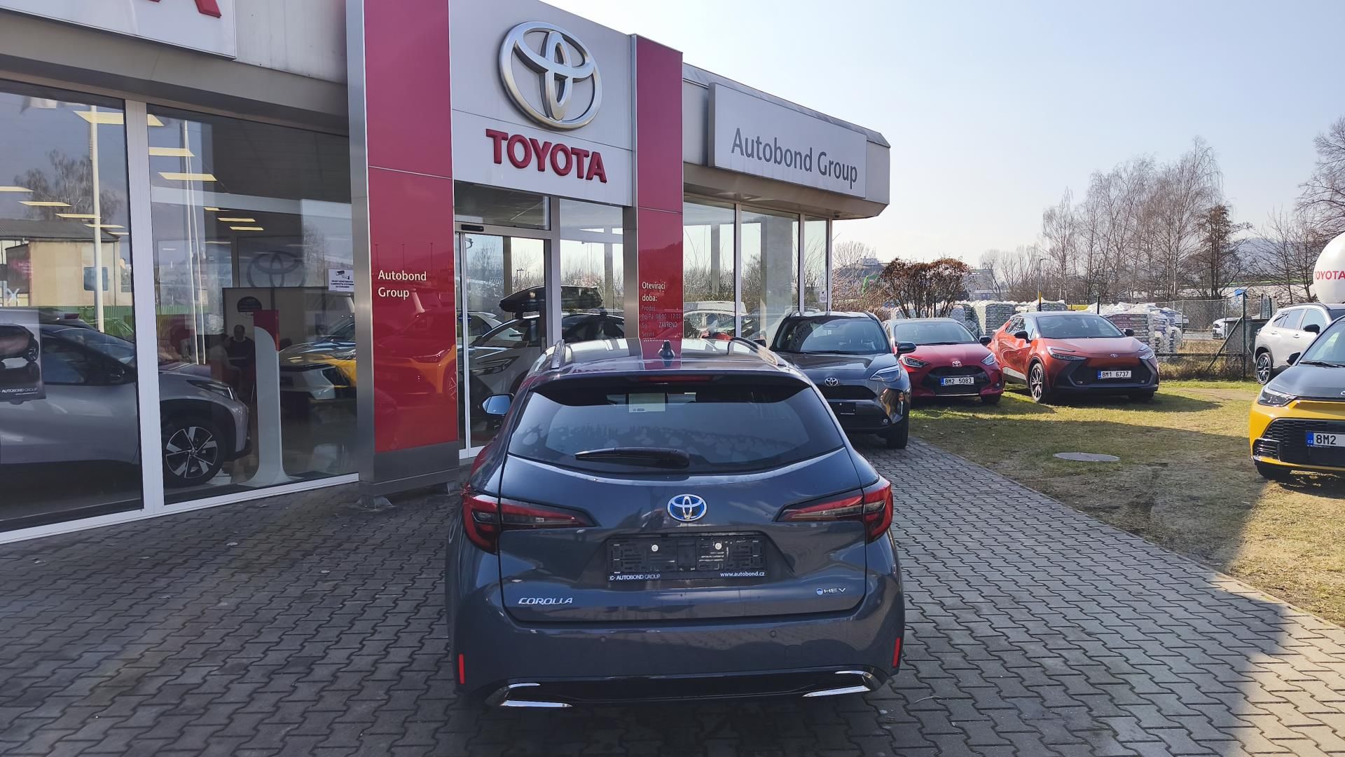 Toyota Corolla, 1.8 HEV COMFORT TECH - fotka 5
