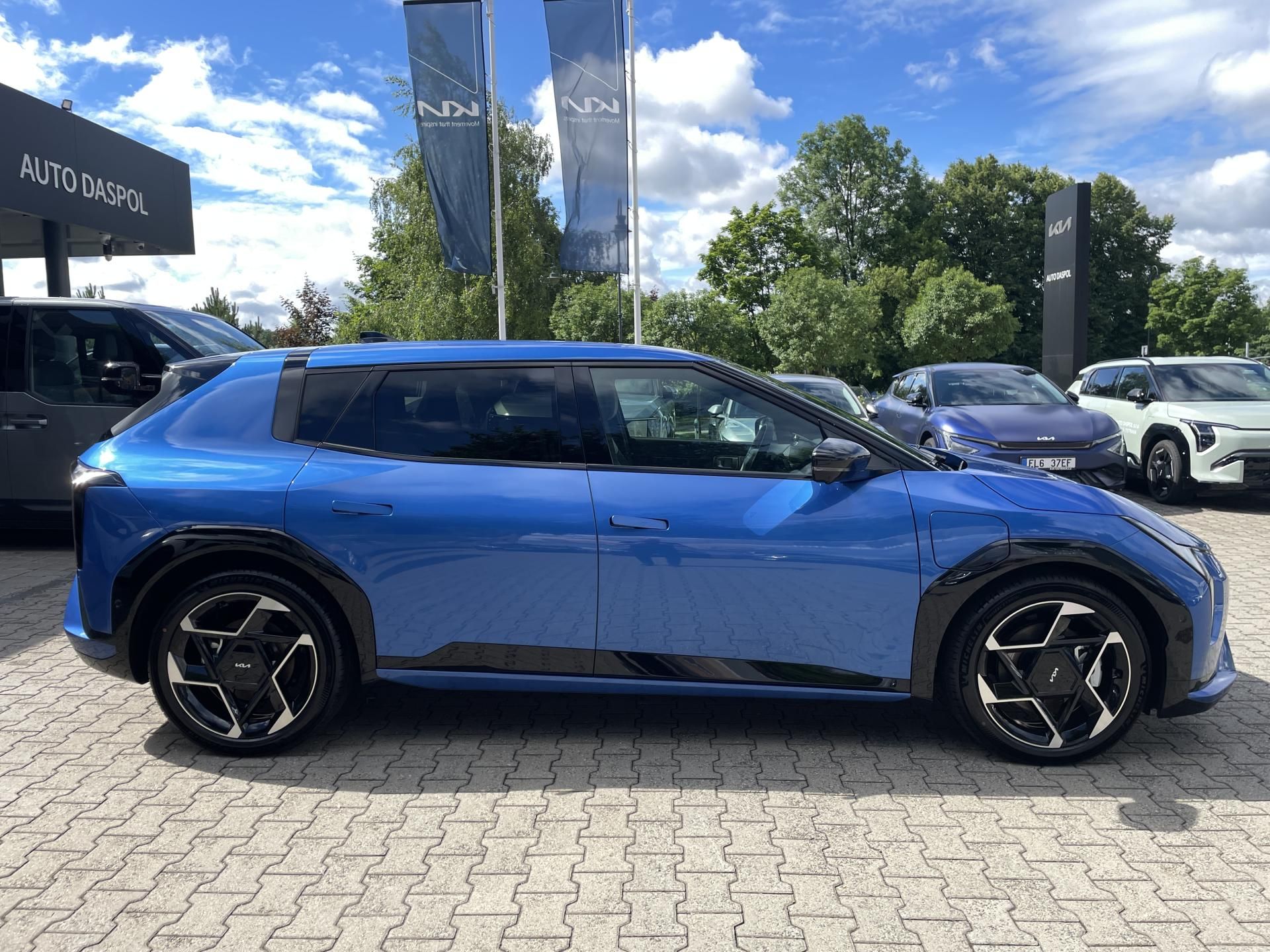 Kia EV4, 4x2 GT-LINE 150 KW + 81,4 KWH - fotka 2