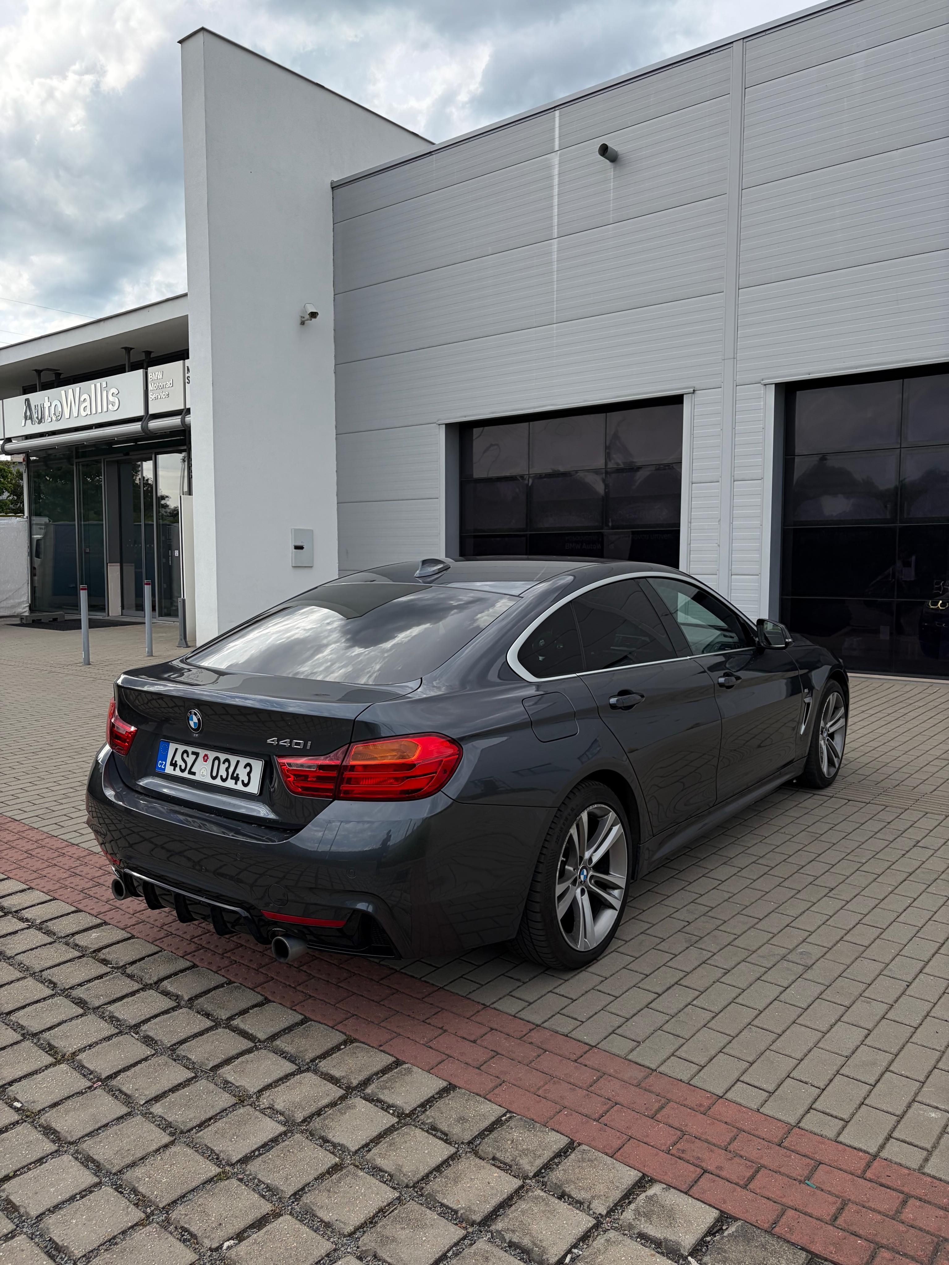 BMW Řada 4, BMW 440i DPH X-Drive ČR - fotka 4