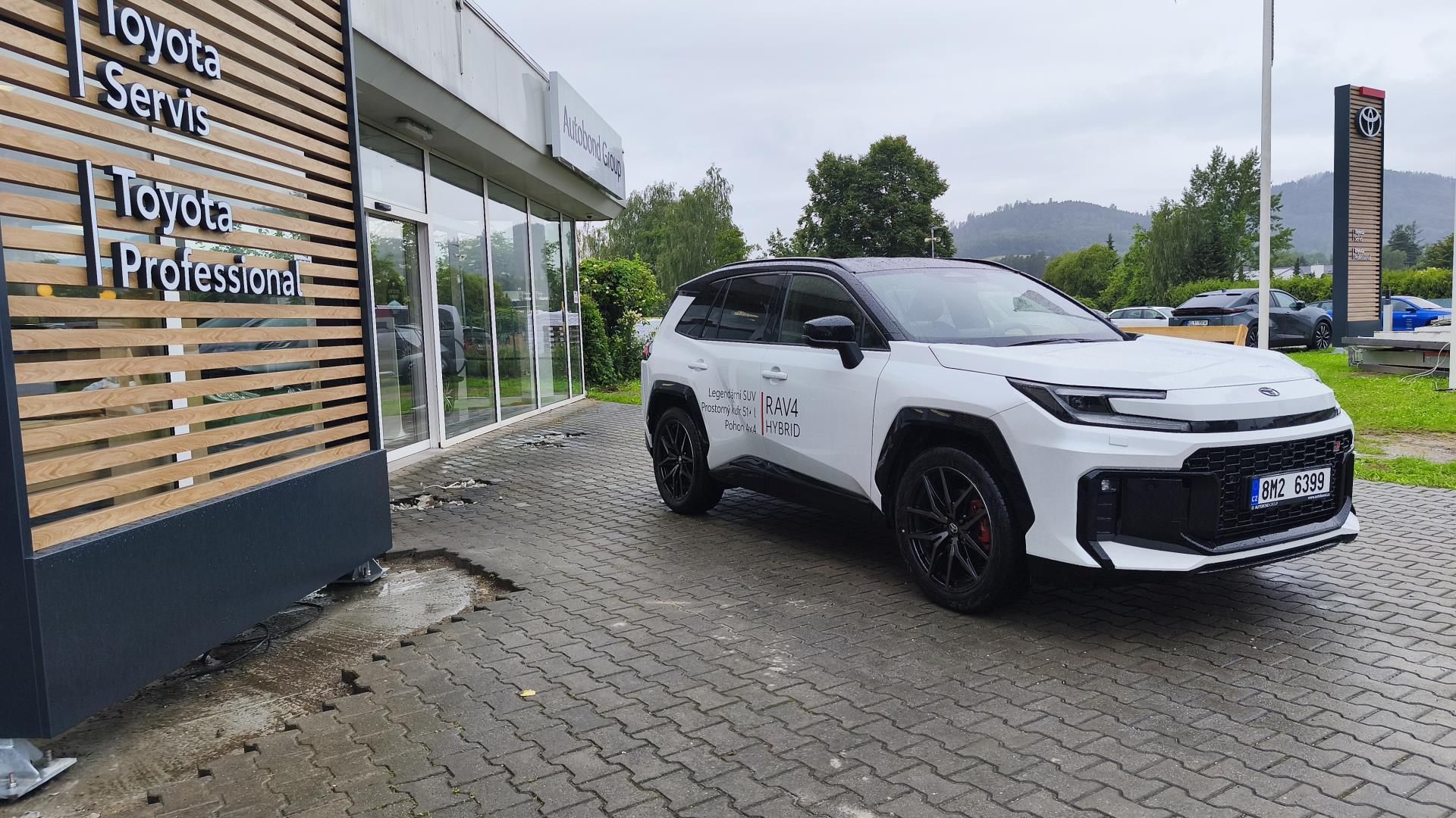 Toyota Rav4, 2.5 HEV 4X4 - GR SPORT - fotka 3