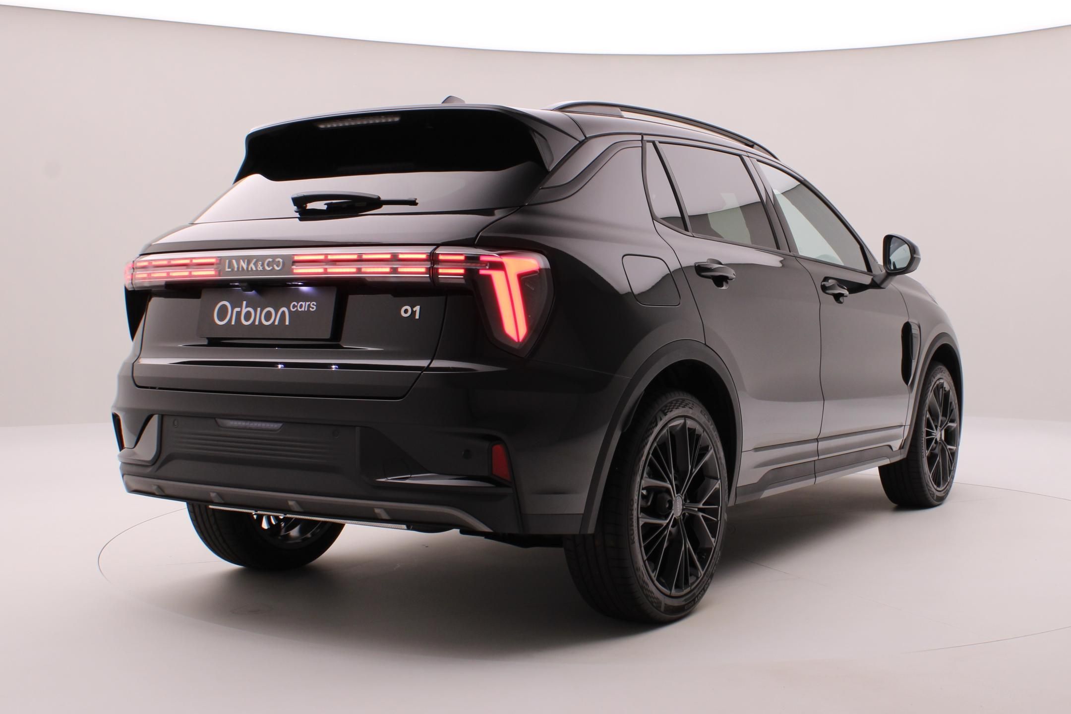 Lynk & Co 01, 01 MORE PHEV DEMO
