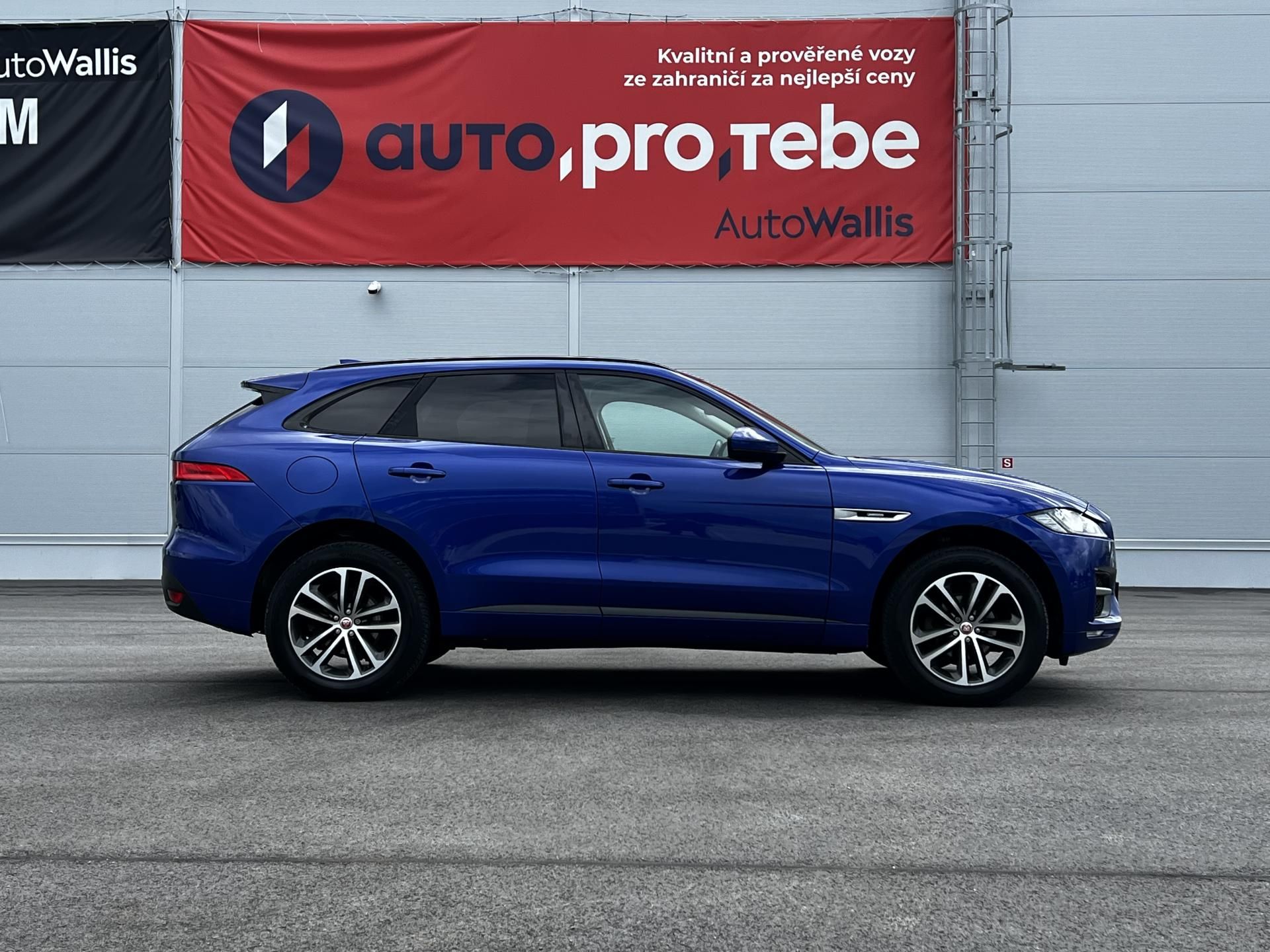 Jaguar F-Pace, 25D AWD 177kW R-Sport DPH TZ - fotka 3