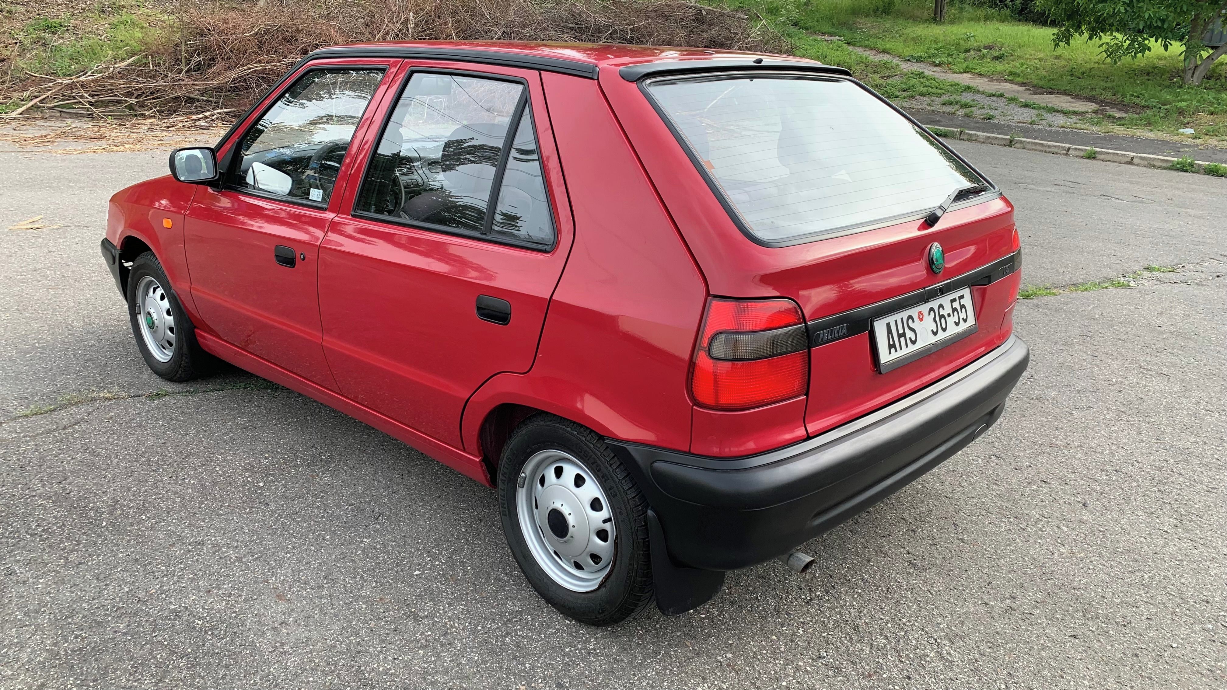 Škoda Felicia, 1,3 LXI - servisováno - fotka 3