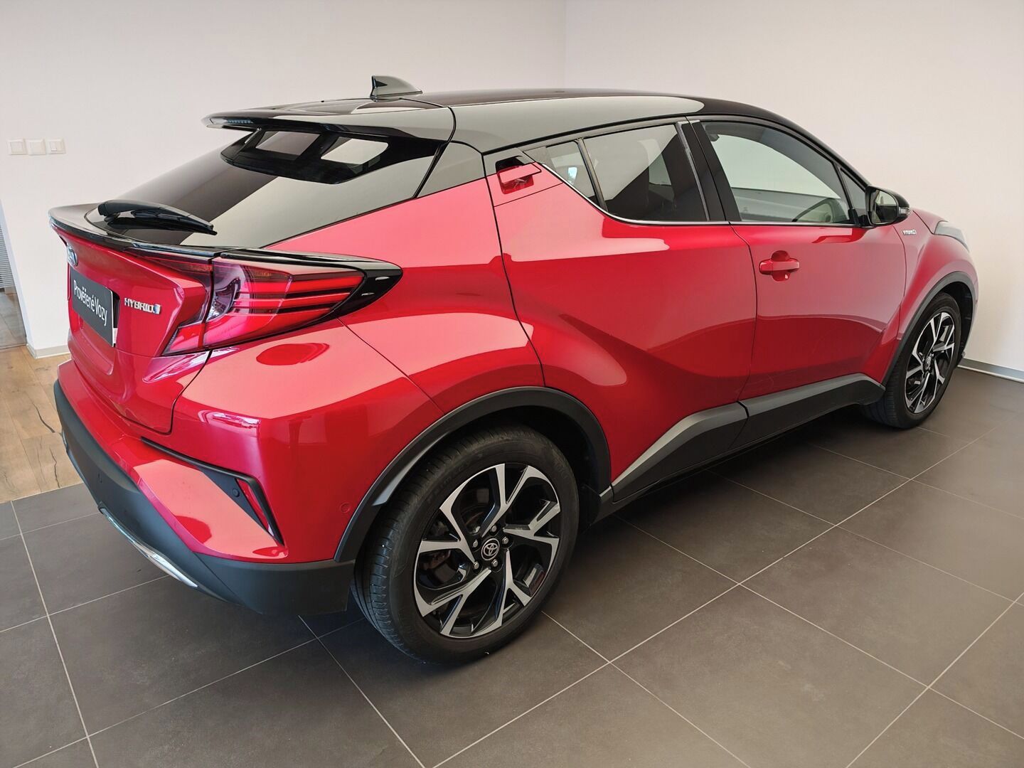 Toyota C-HR, 2.0 Hybrid Selection - fotka 4