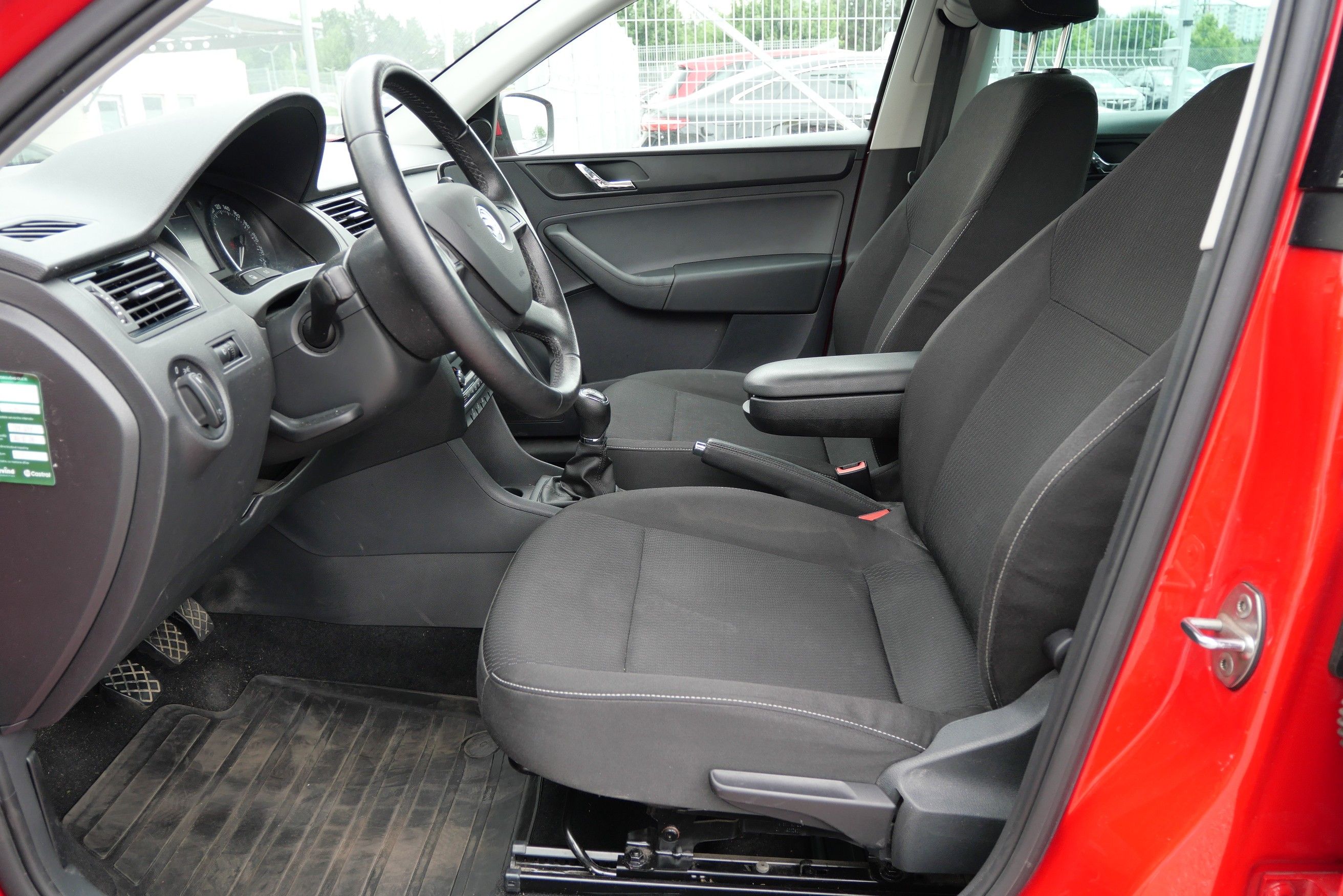 Škoda Rapid, 1.2 TSI 63 kW Ambition Extra+ - fotka 5