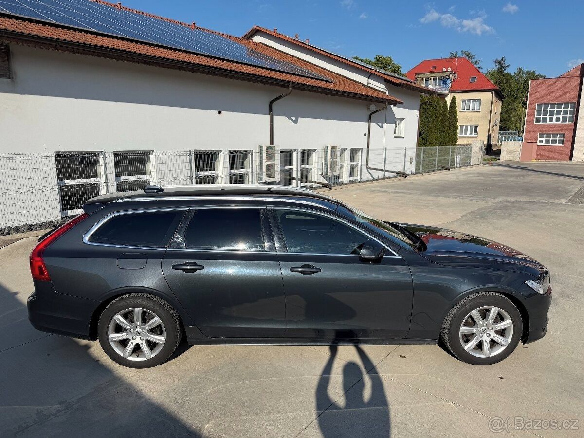 Volvo V90, D4 2.0D 140kw - 2018 - fotka 5