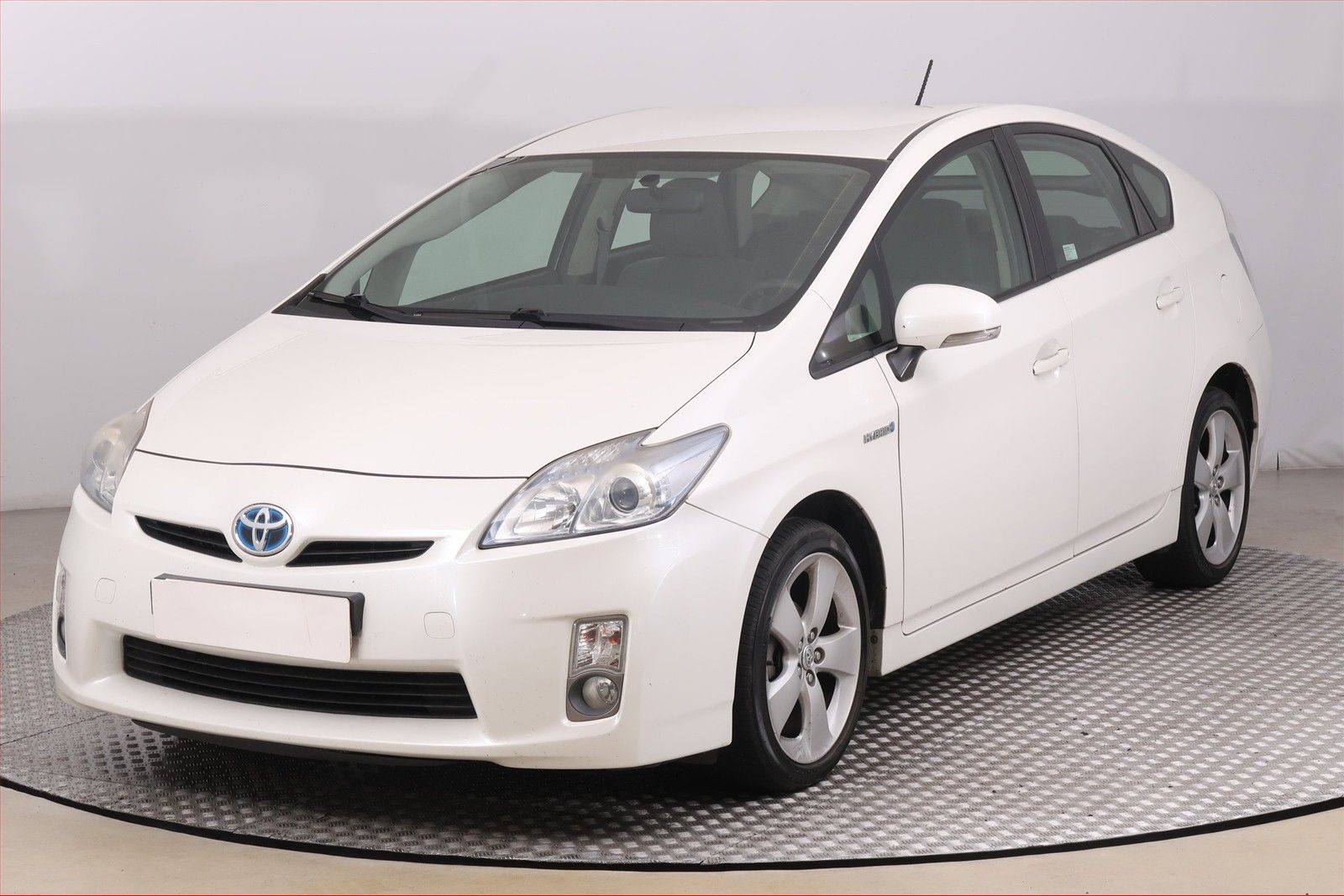 Toyota Prius, 1.8 VVT-i HSD, Automat - fotka 2