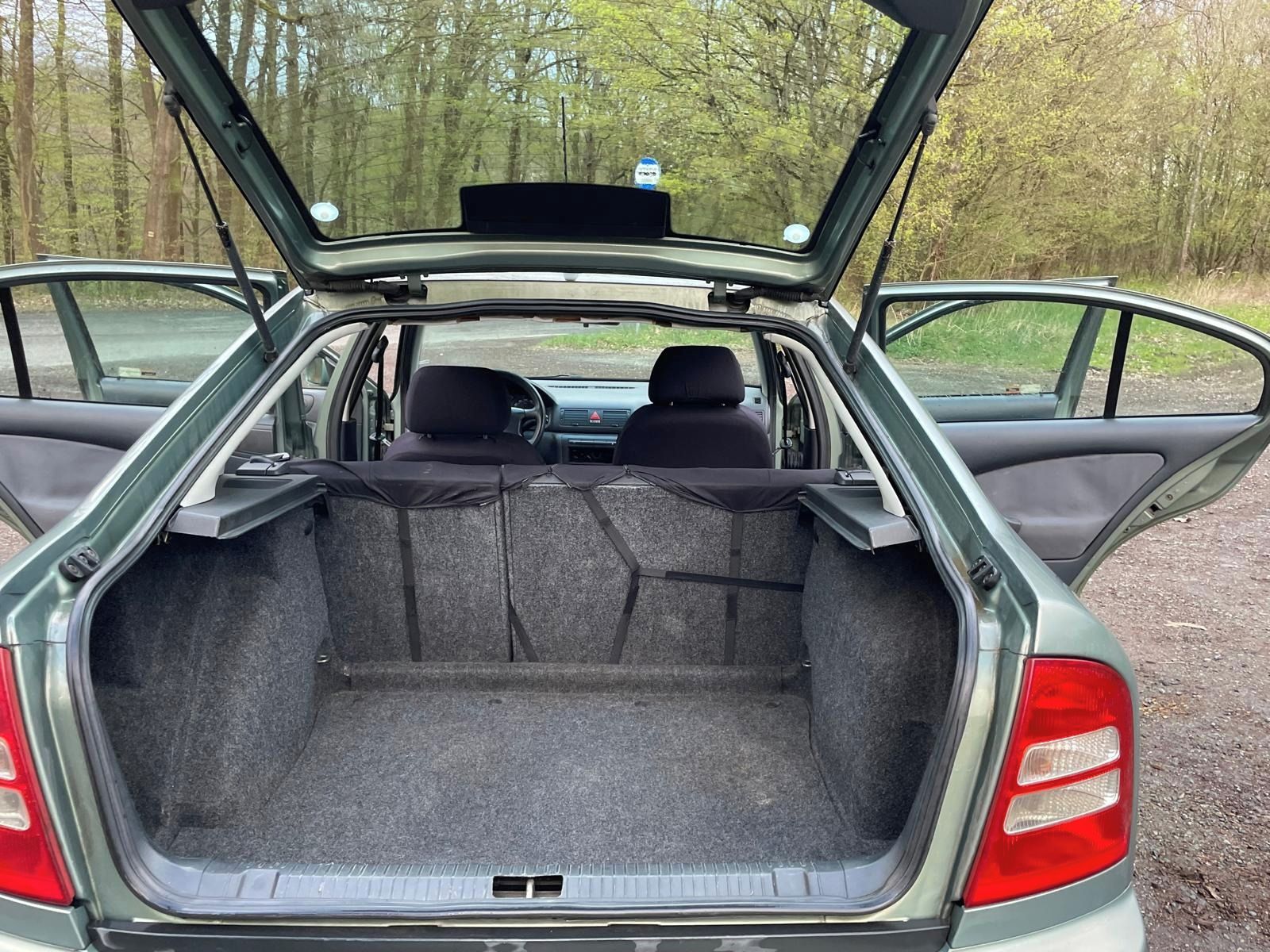 Škoda Octavia, Škoda Octavia 1.6 MPI - fotka 6
