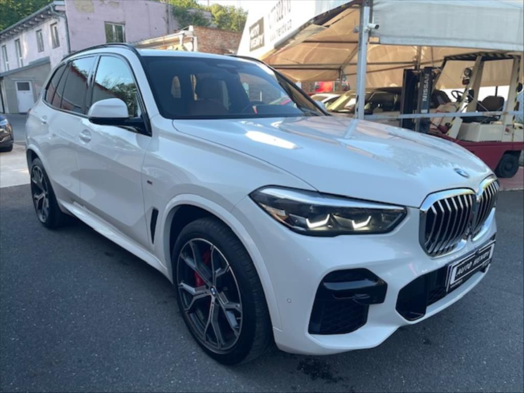 BMW X5, 3,0 xDrive40d AT,M-Paket,1.maj - fotka 3