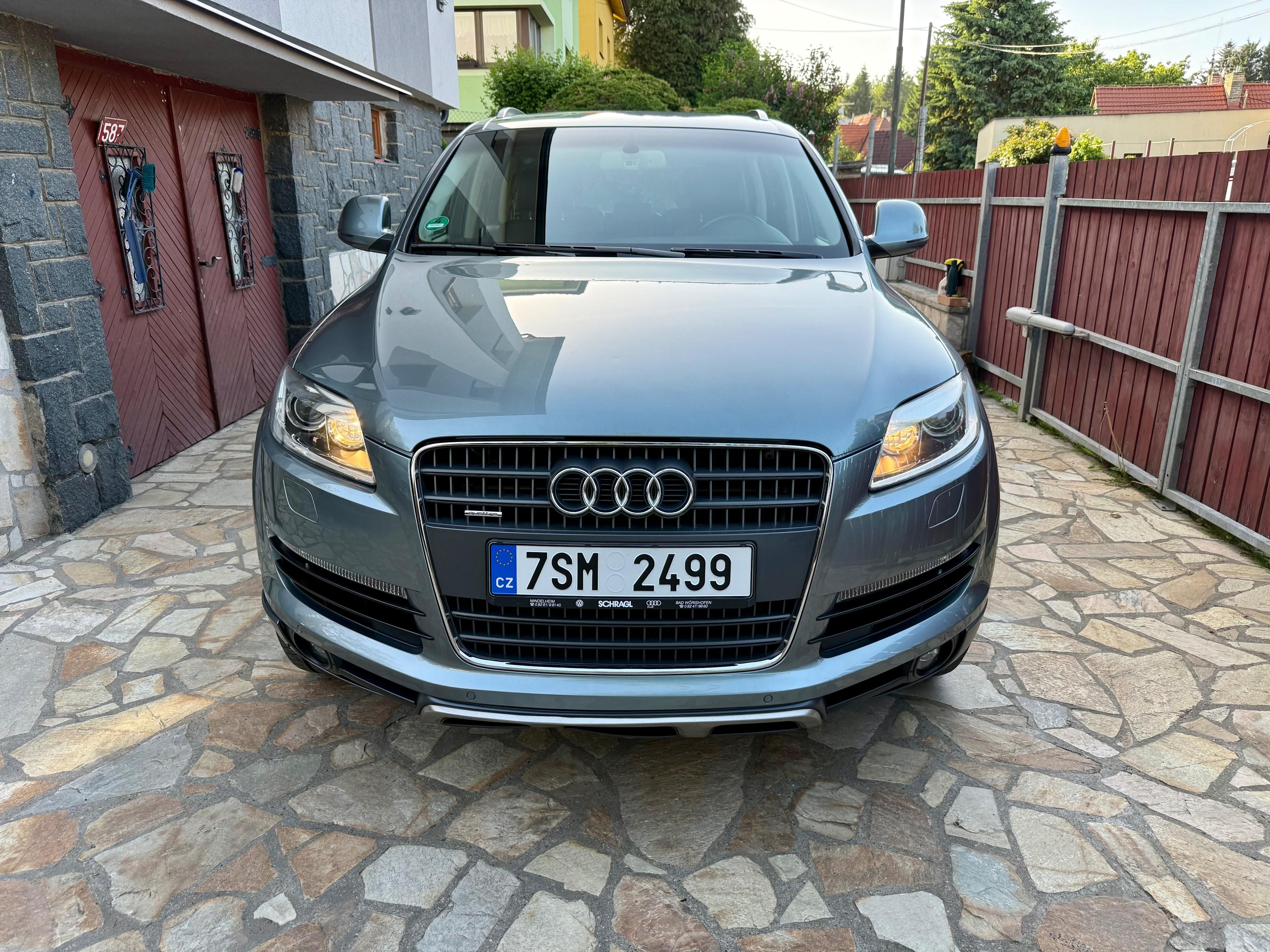 Audi Q7, 3.0 TDI 176KW QUATTRO TOP STAV - fotka 2