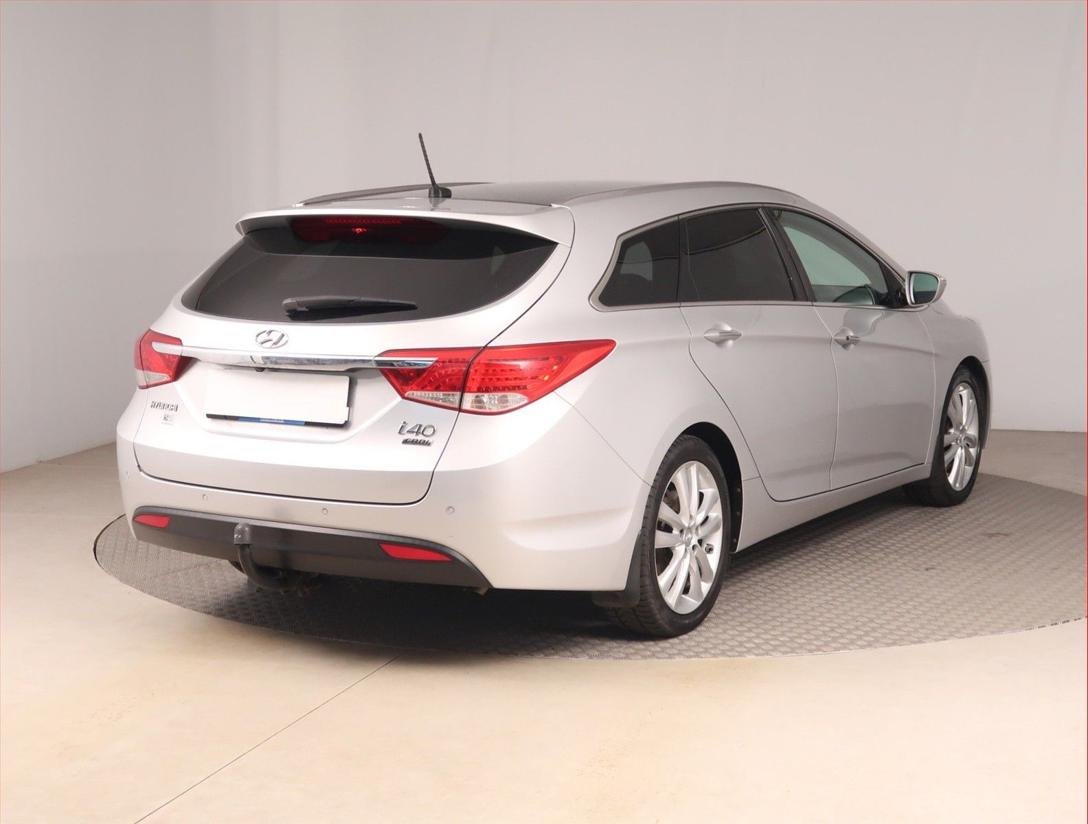 Hyundai i40, 1.7 CRDi, Navi, Kožené sedačky - fotka 5
